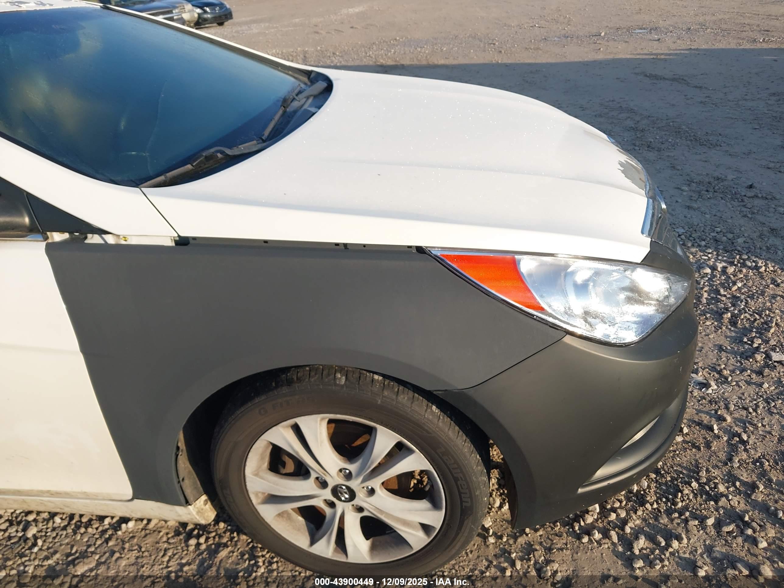 HYUNDAI SONATA image 6