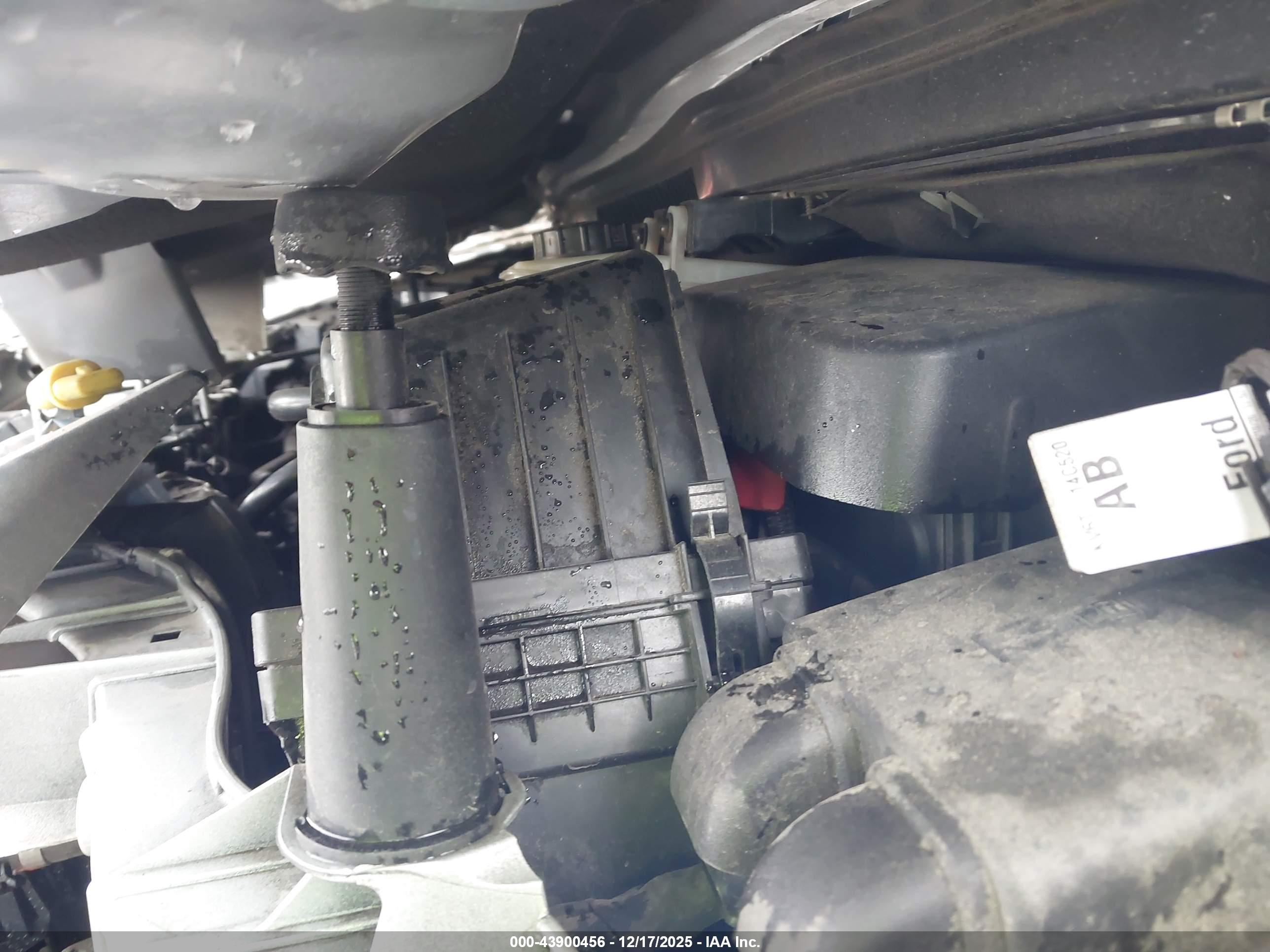 FORD TRANSIT image 10