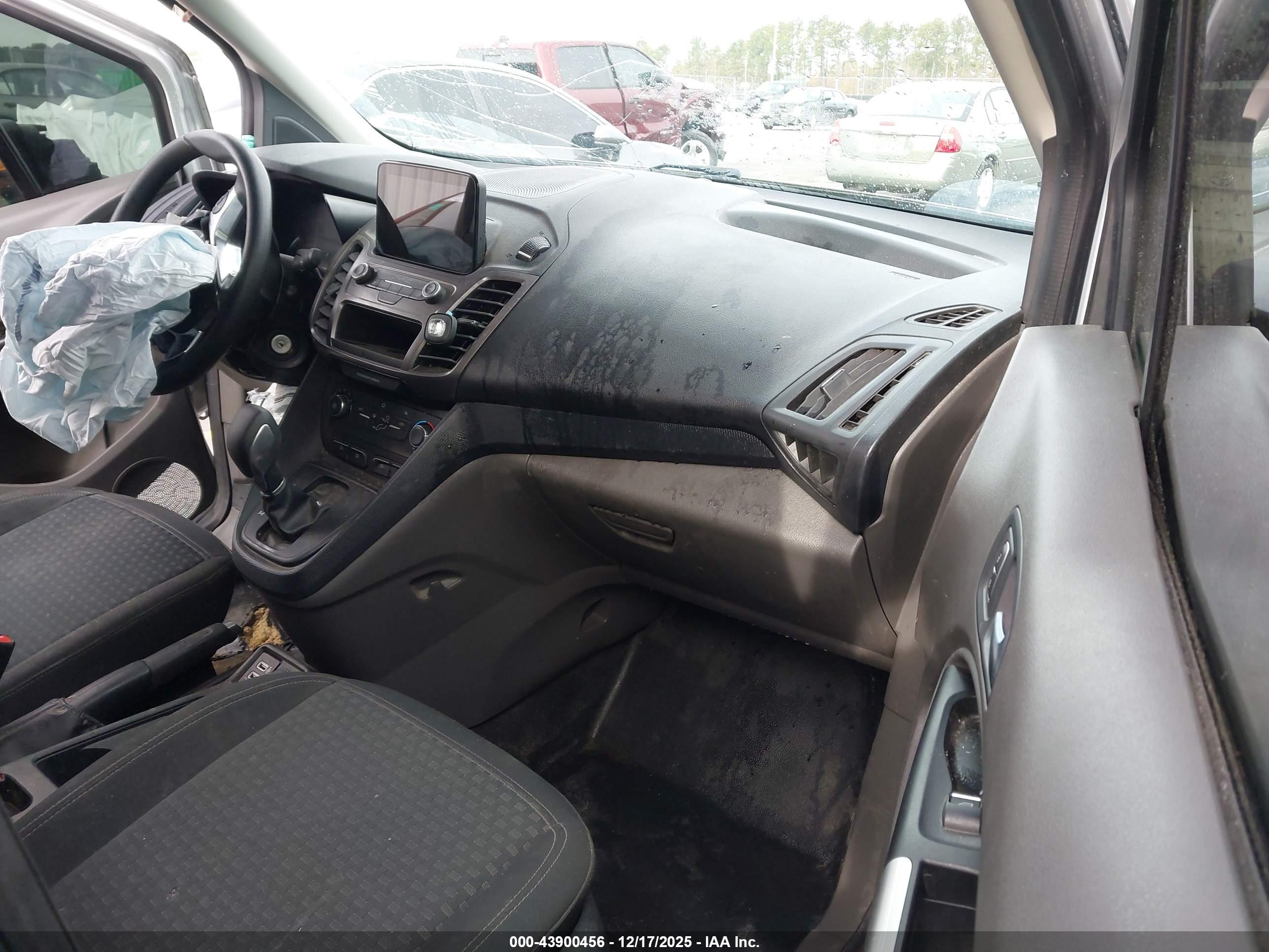 FORD TRANSIT image 5