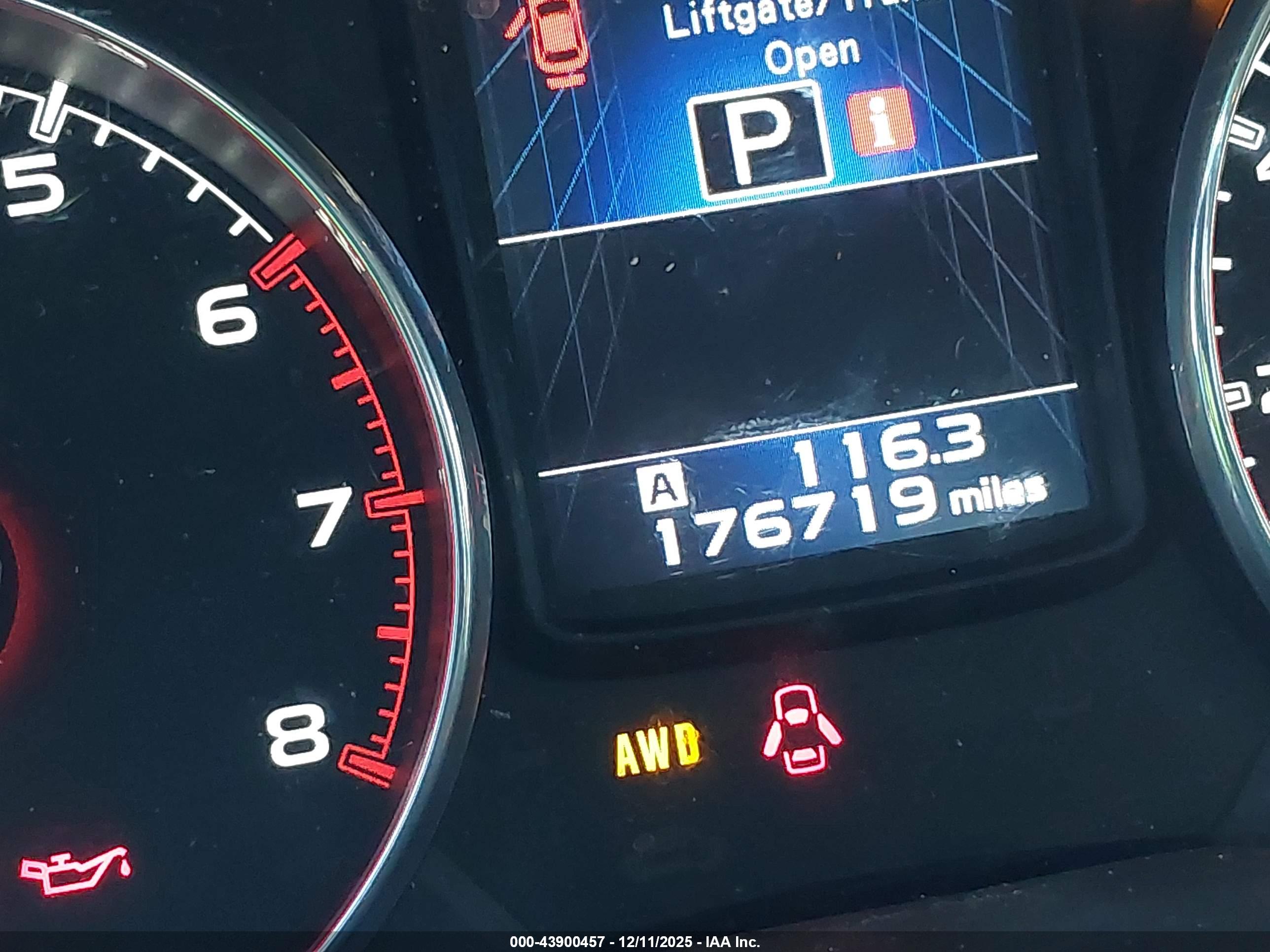 SUBARU OUTBACK image 7