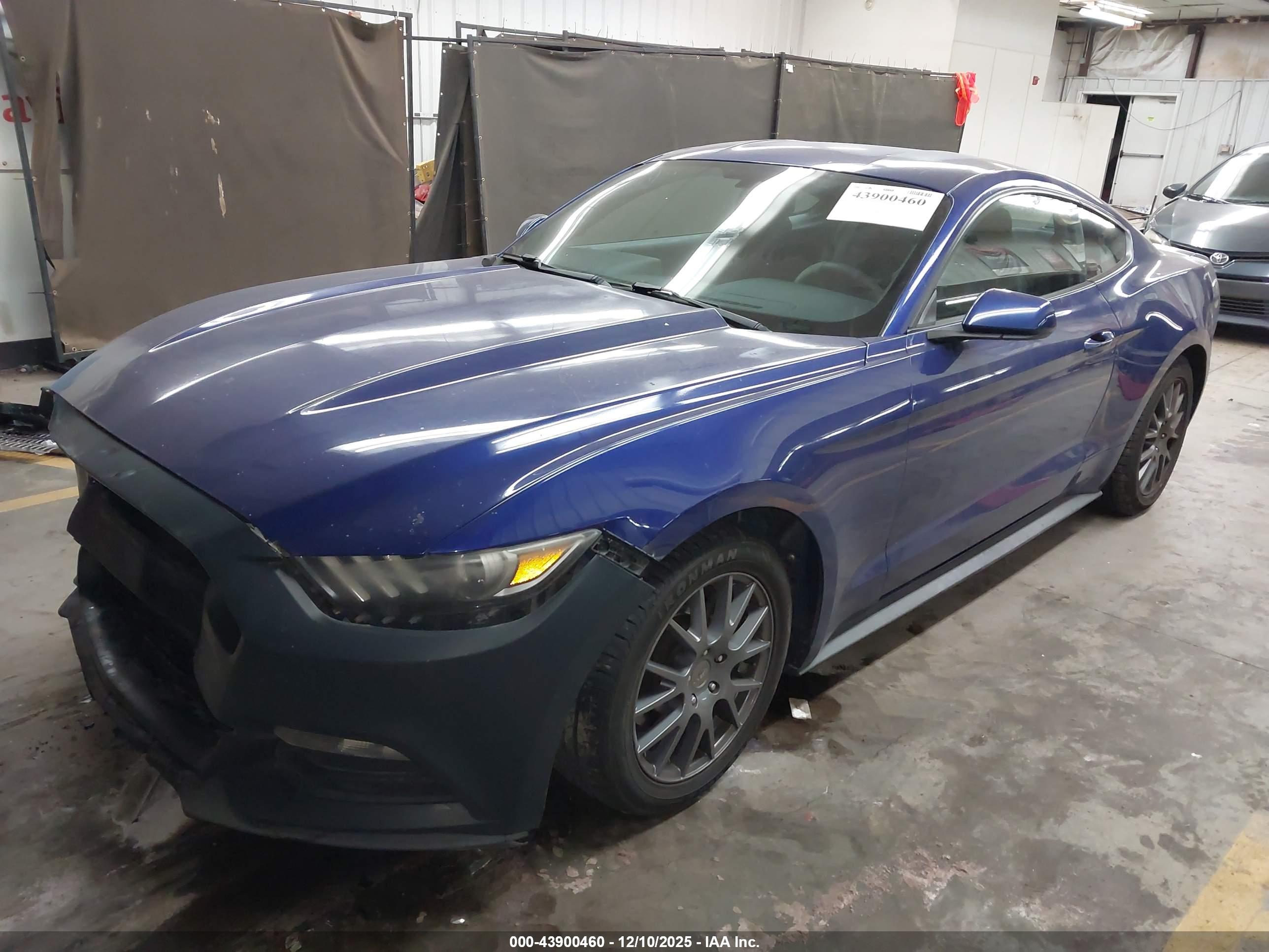 FORD MUSTANG image 2