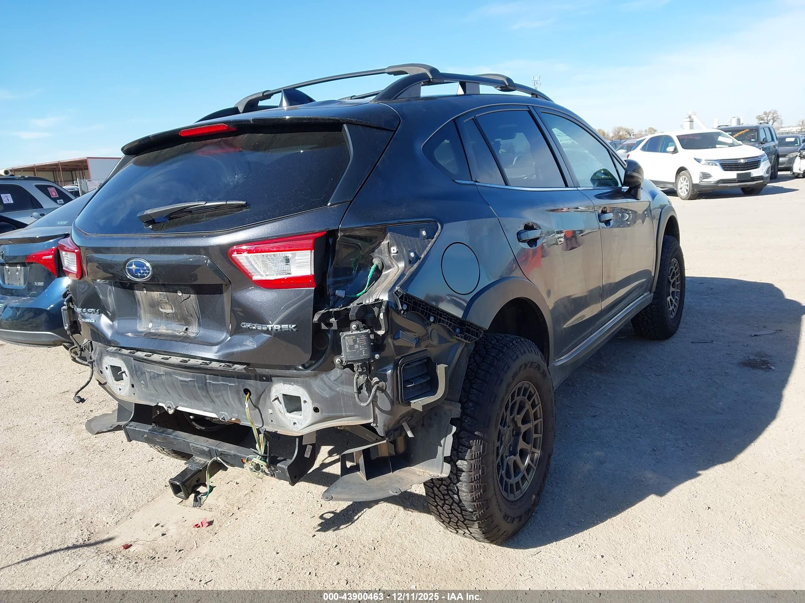 SUBARU CROSSTREK image 4