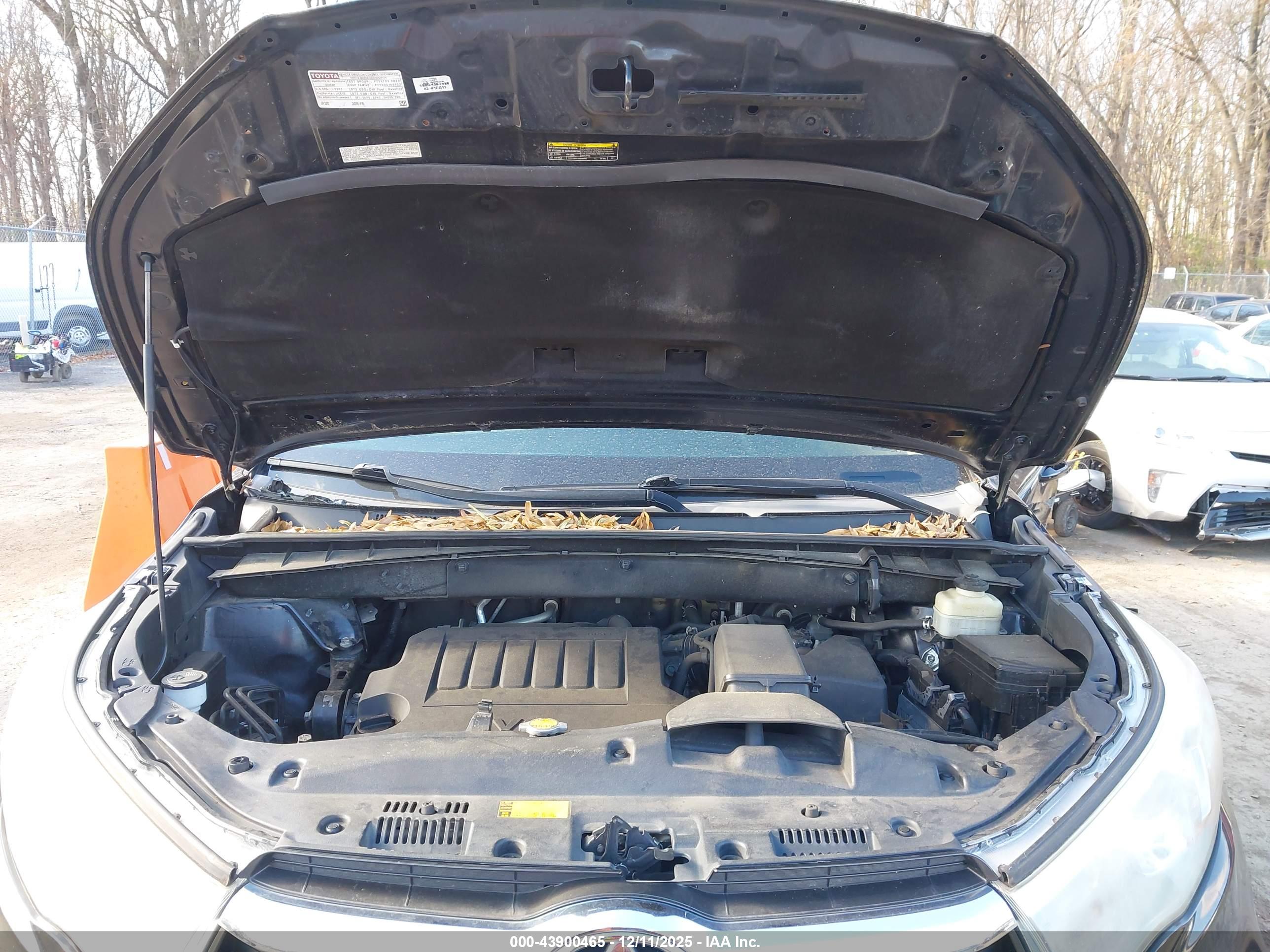 TOYOTA HIGHLANDER image 10