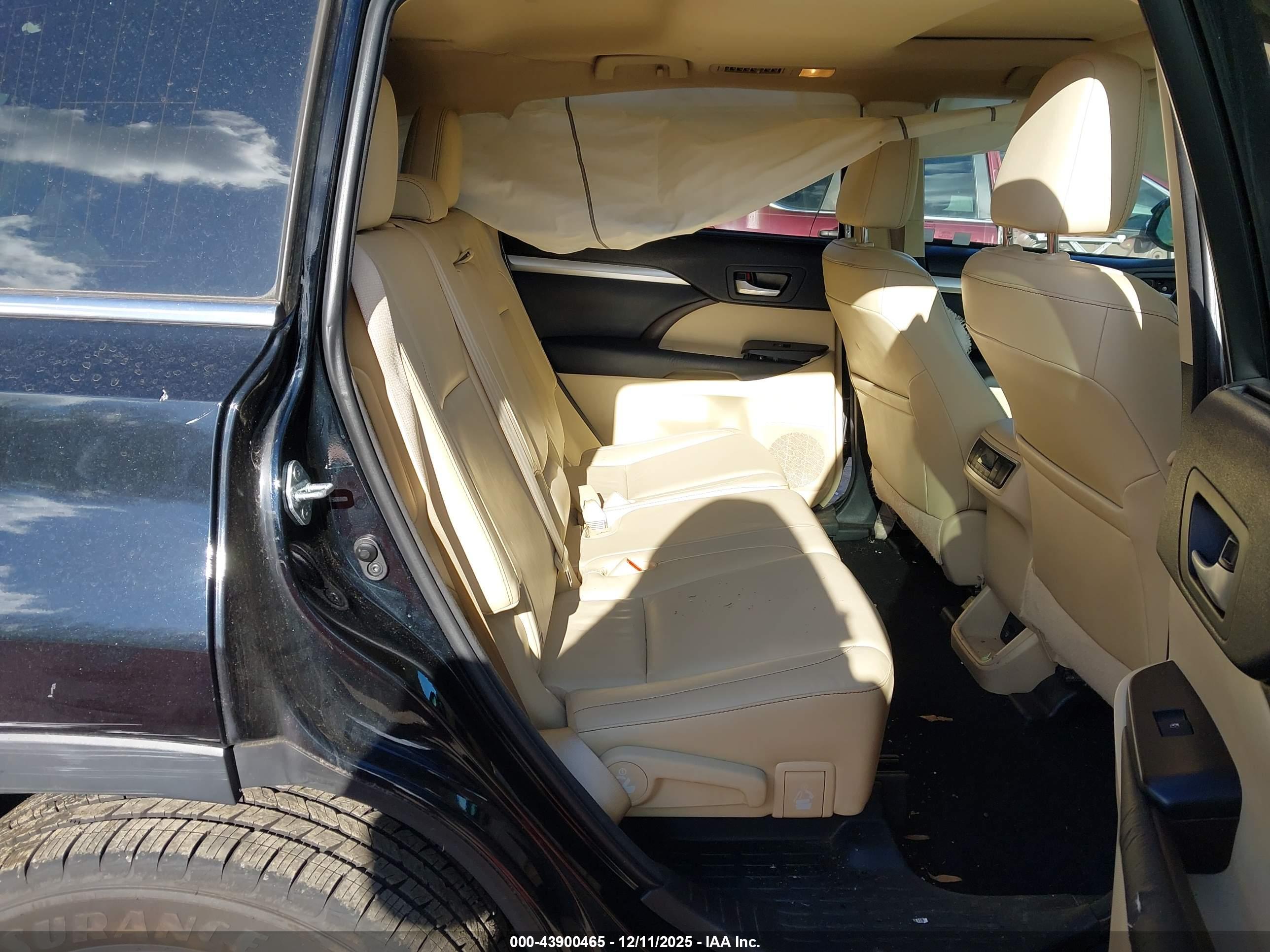 TOYOTA HIGHLANDER image 8