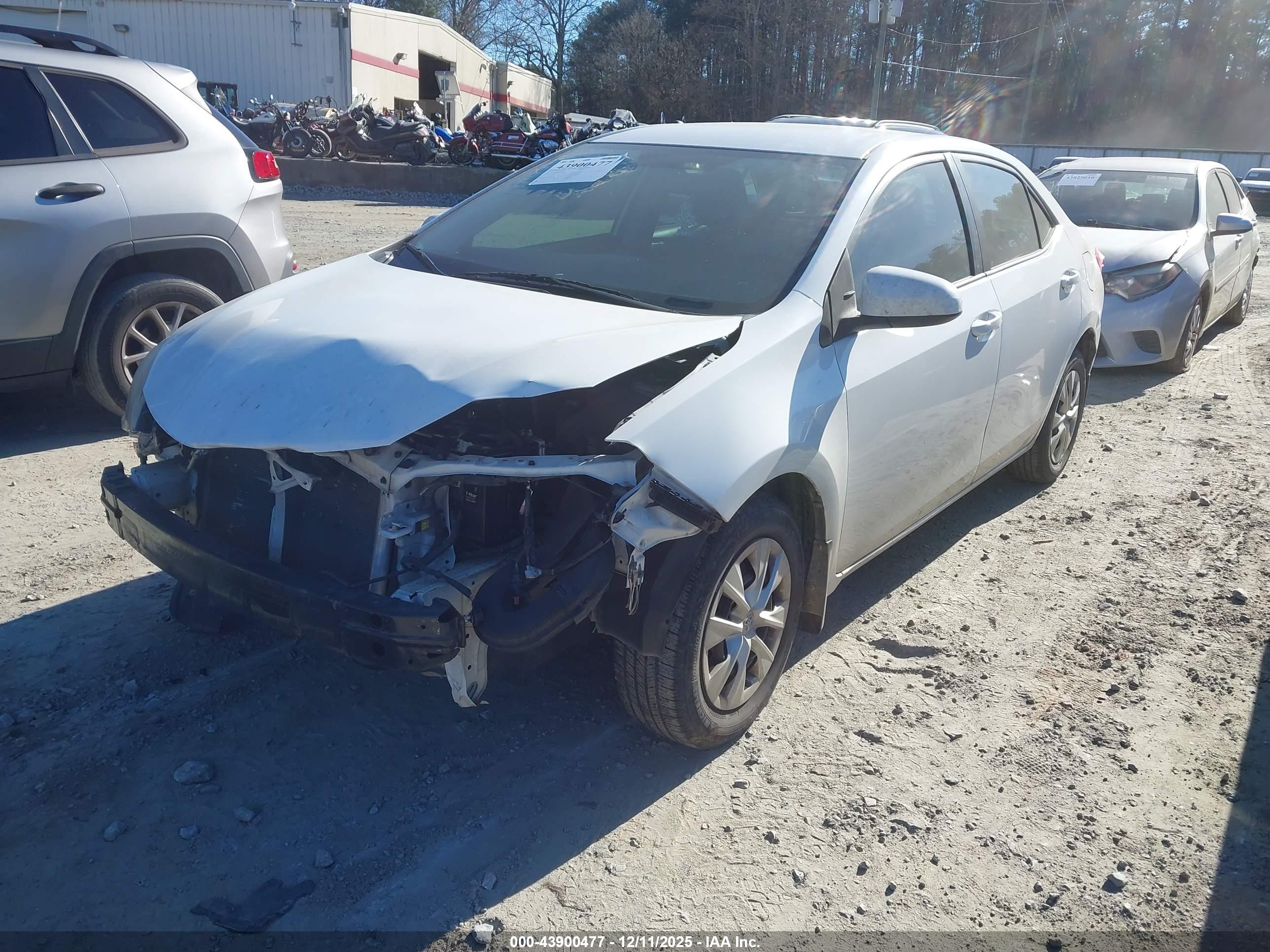 TOYOTA COROLLA image 2