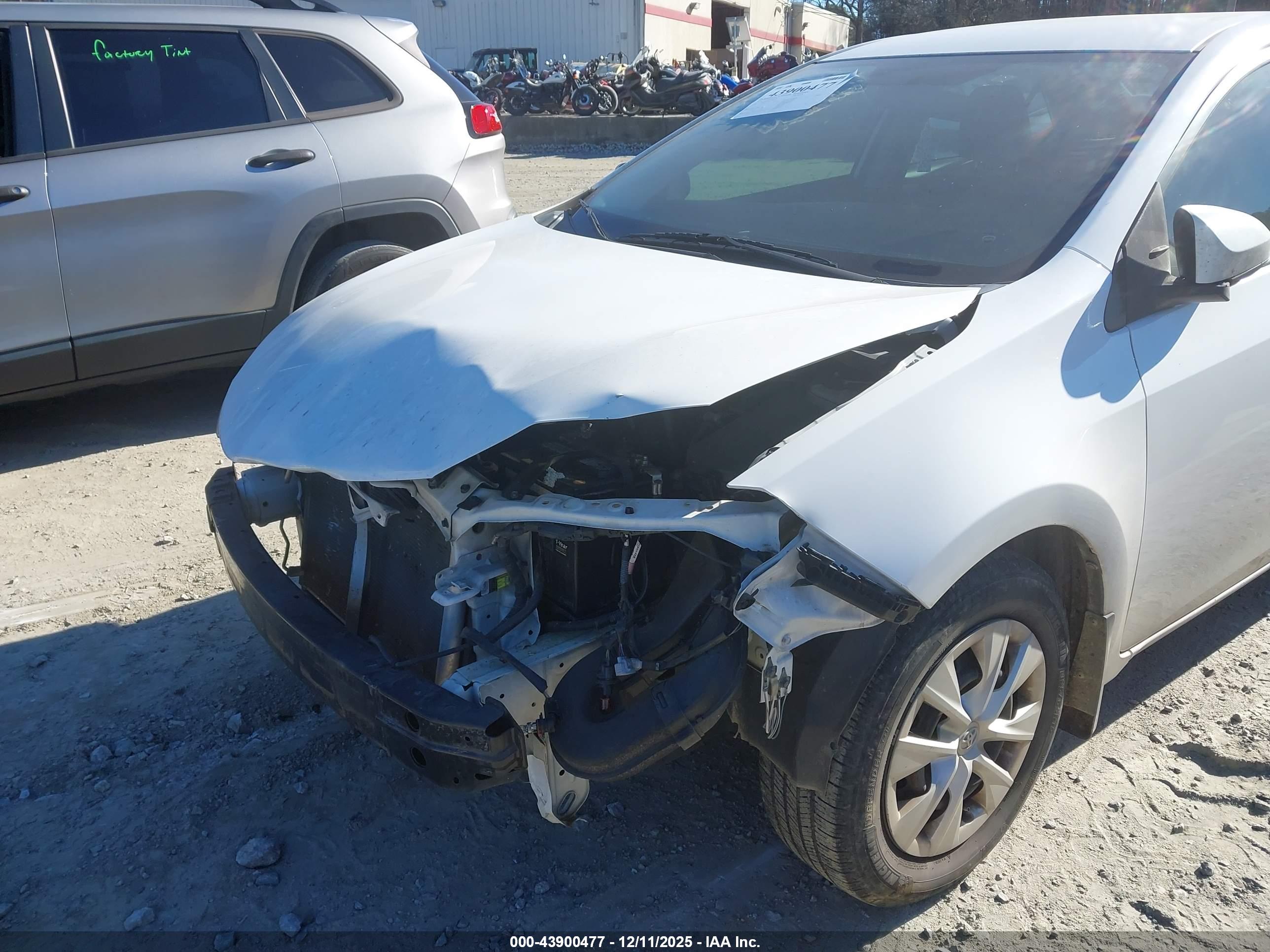 TOYOTA COROLLA image 6