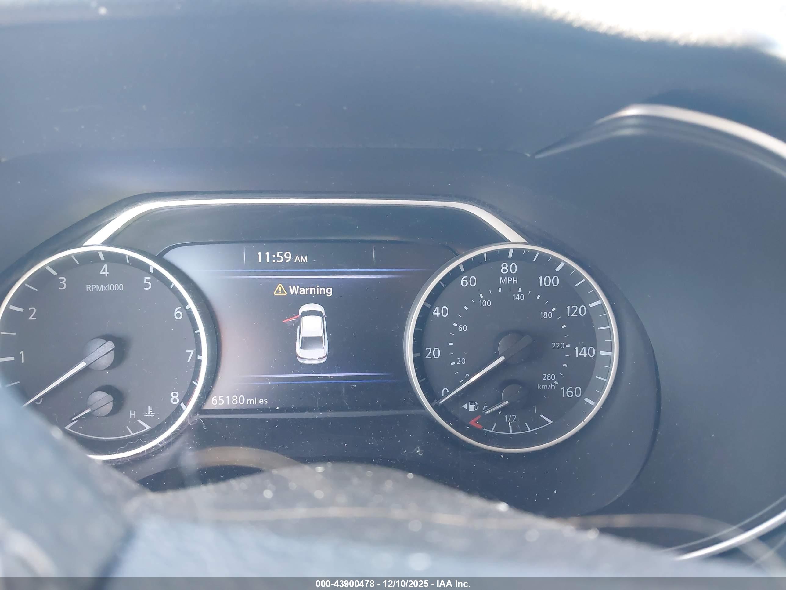 NISSAN MAXIMA image 7