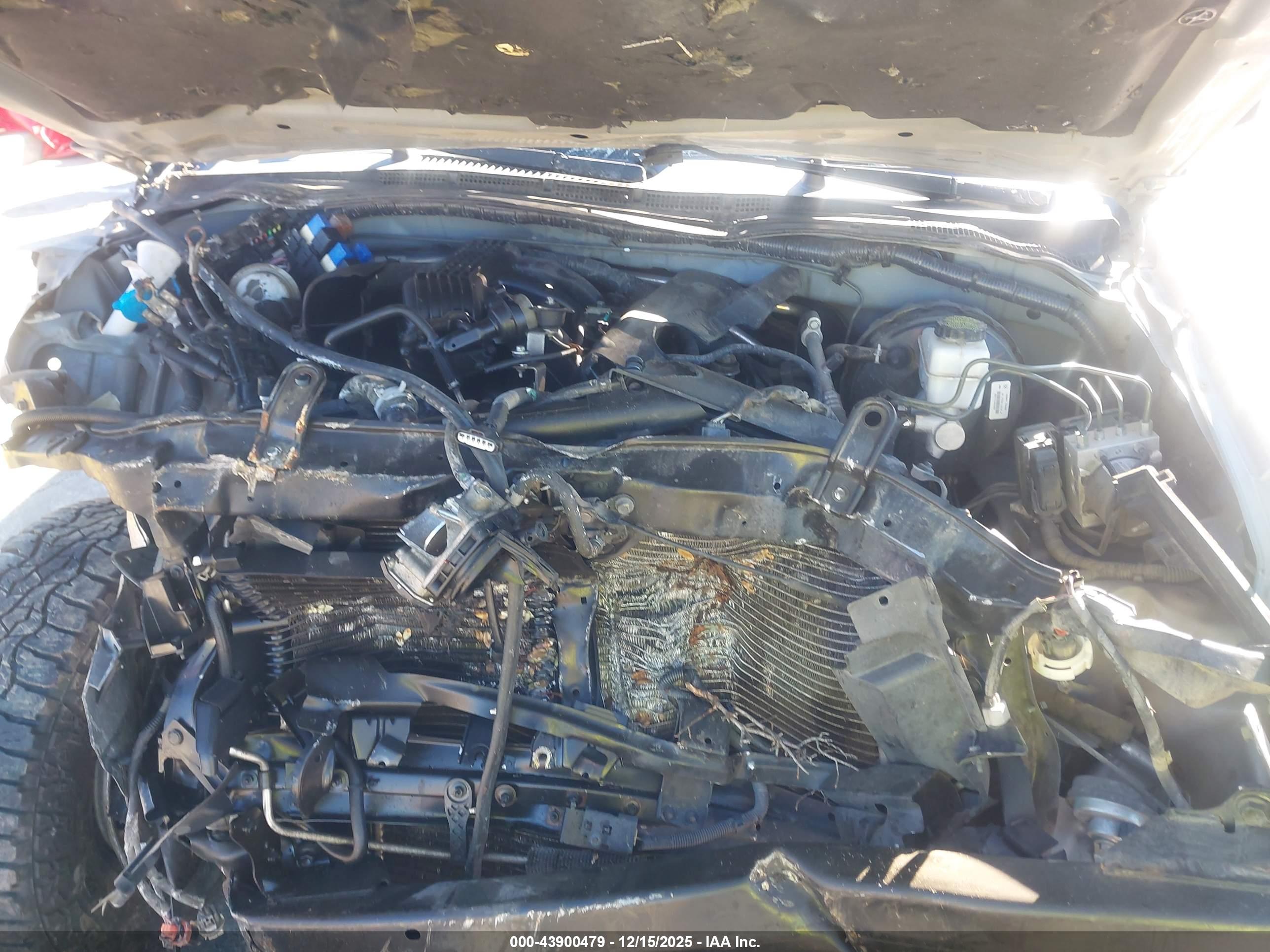 NISSAN FRONTIER image 10
