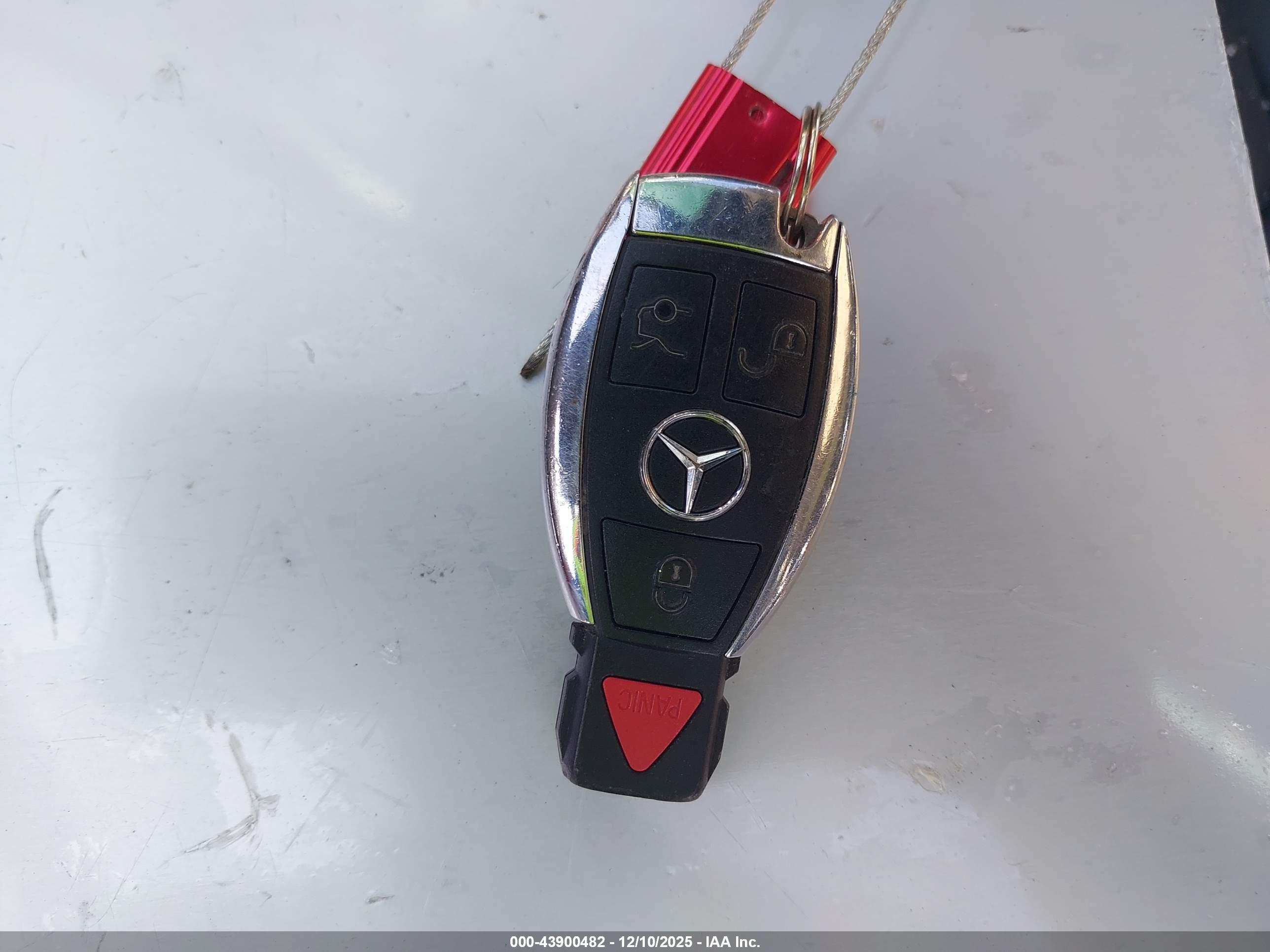 MERCEDES-BENZ GLC image 11