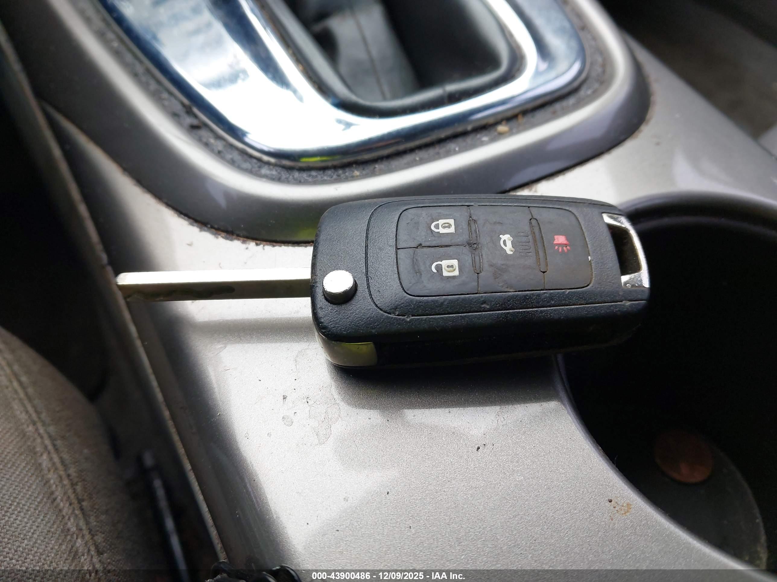 CHEVROLET MALIBU image 11