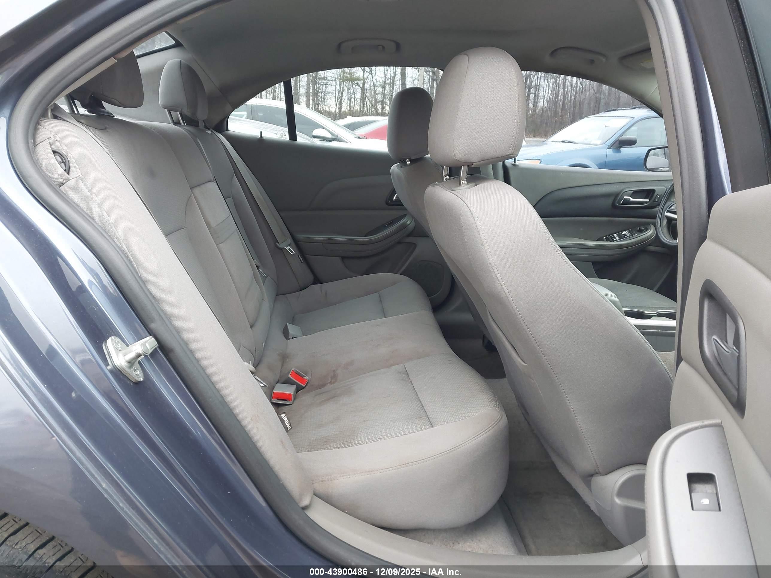 CHEVROLET MALIBU image 8