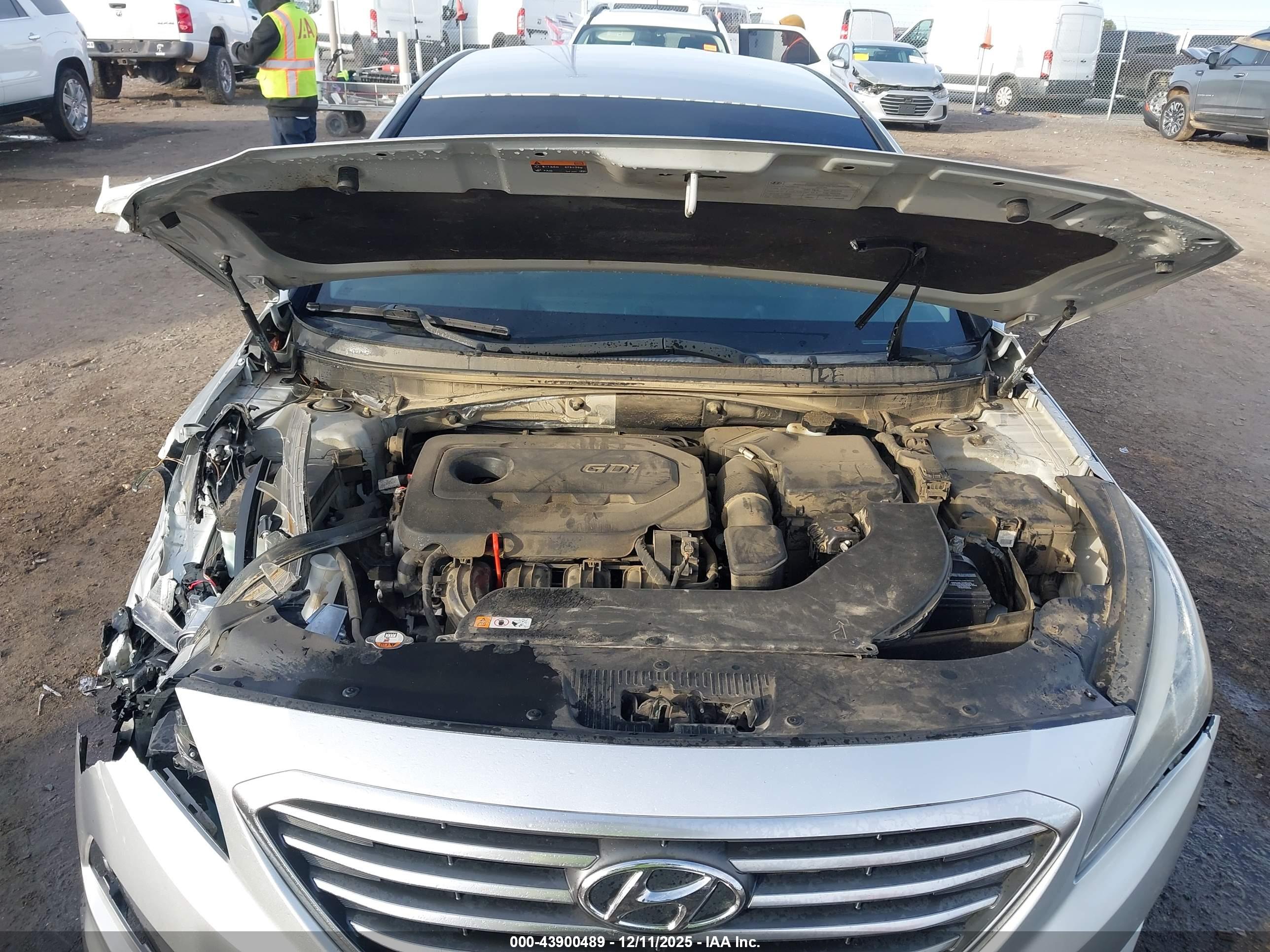 HYUNDAI SONATA image 10