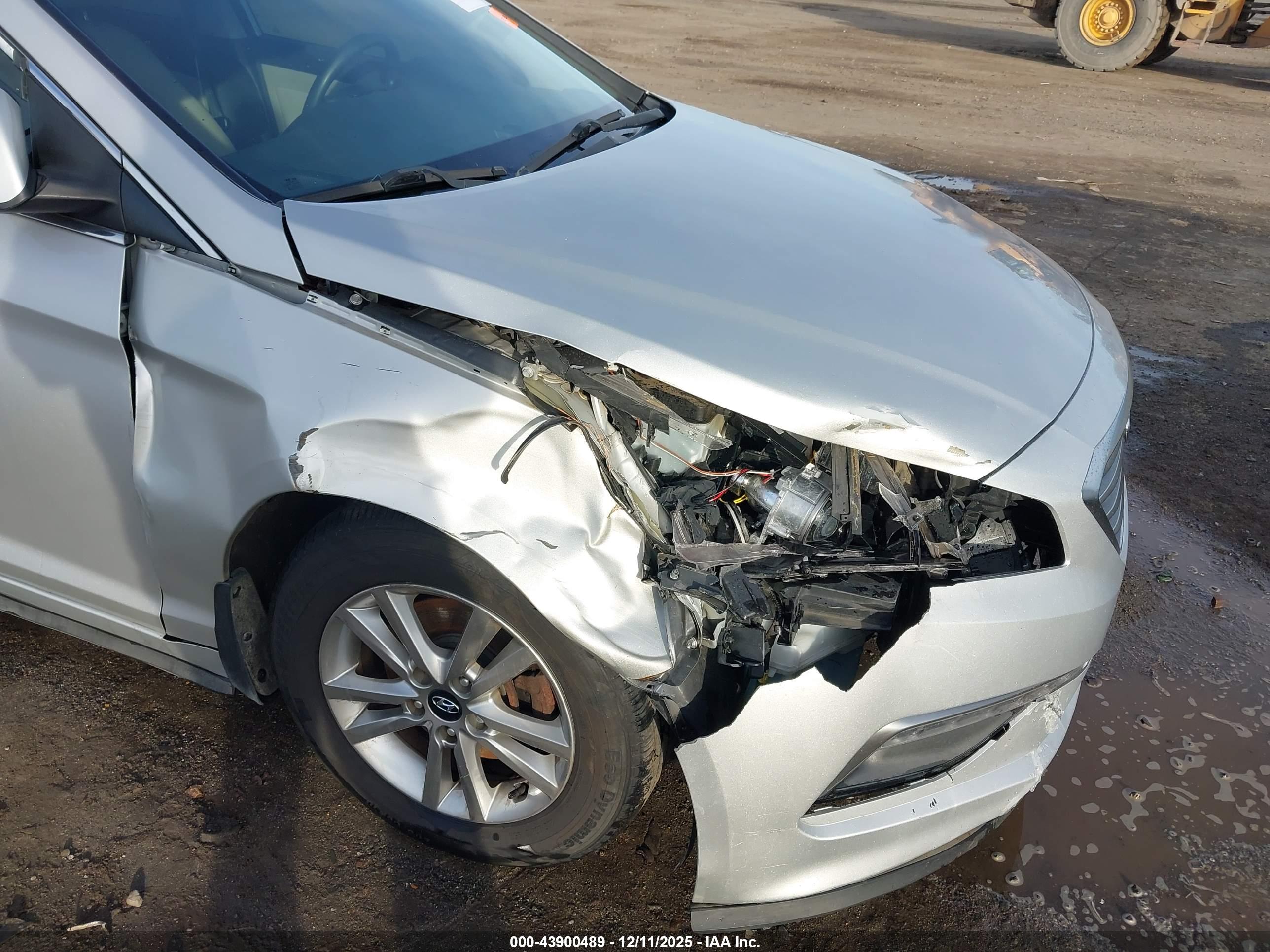 HYUNDAI SONATA image 6