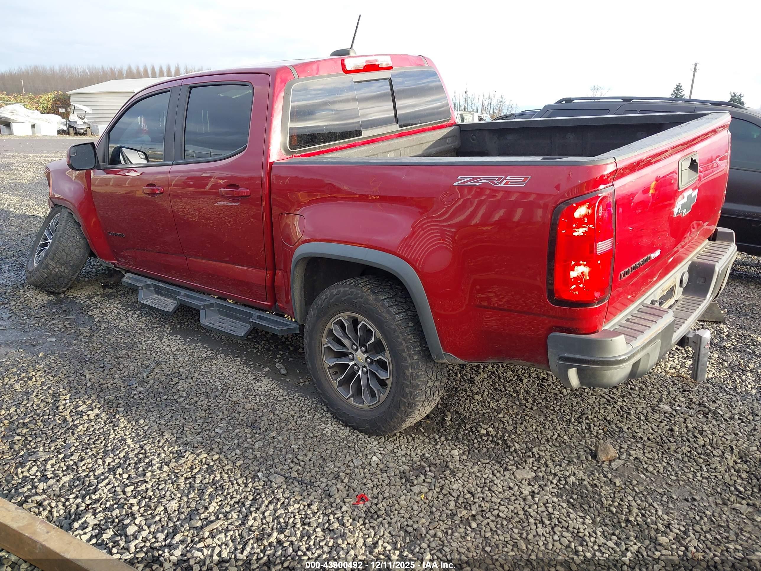 CHEVROLET COLORADO image 3