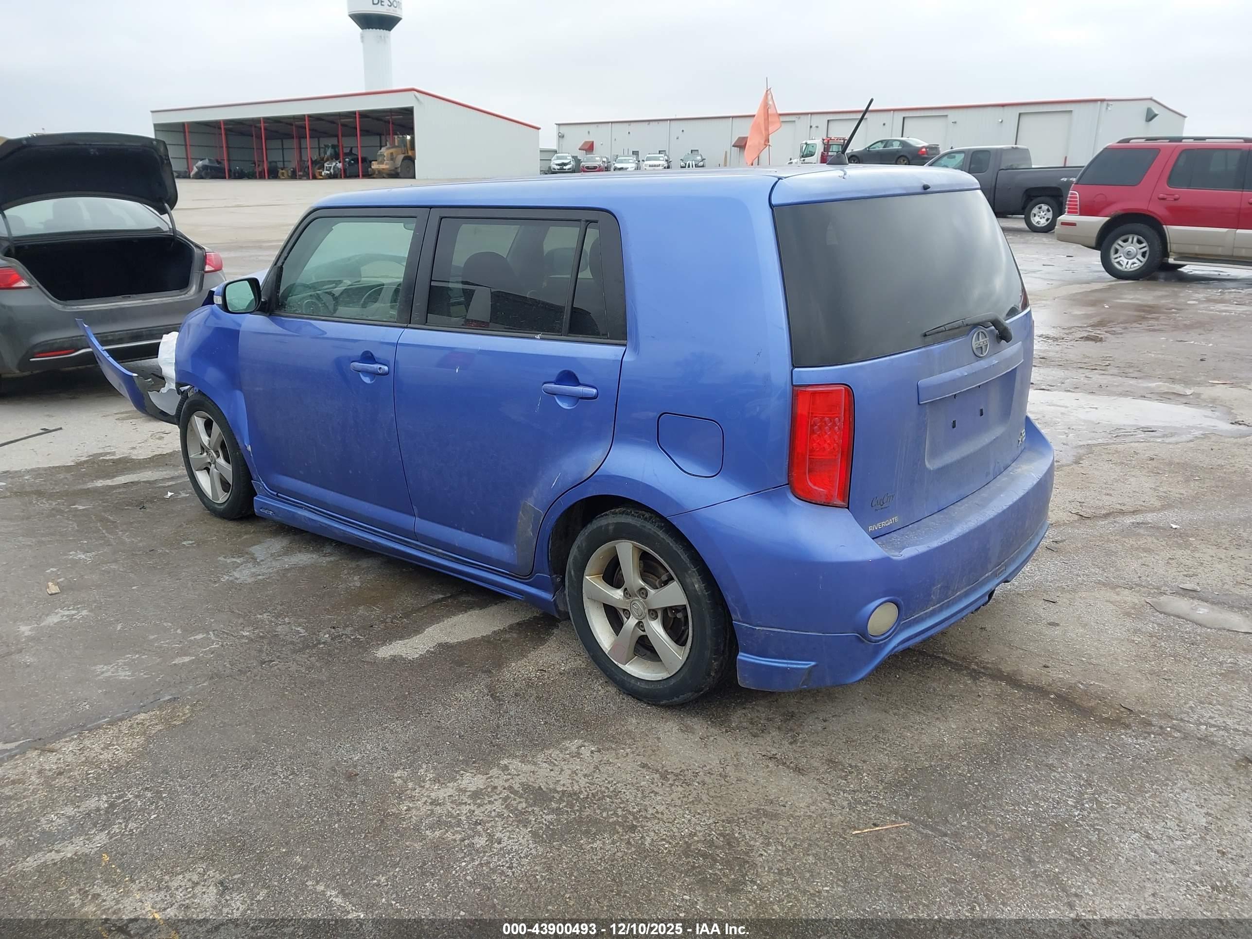 SCION XB image 3