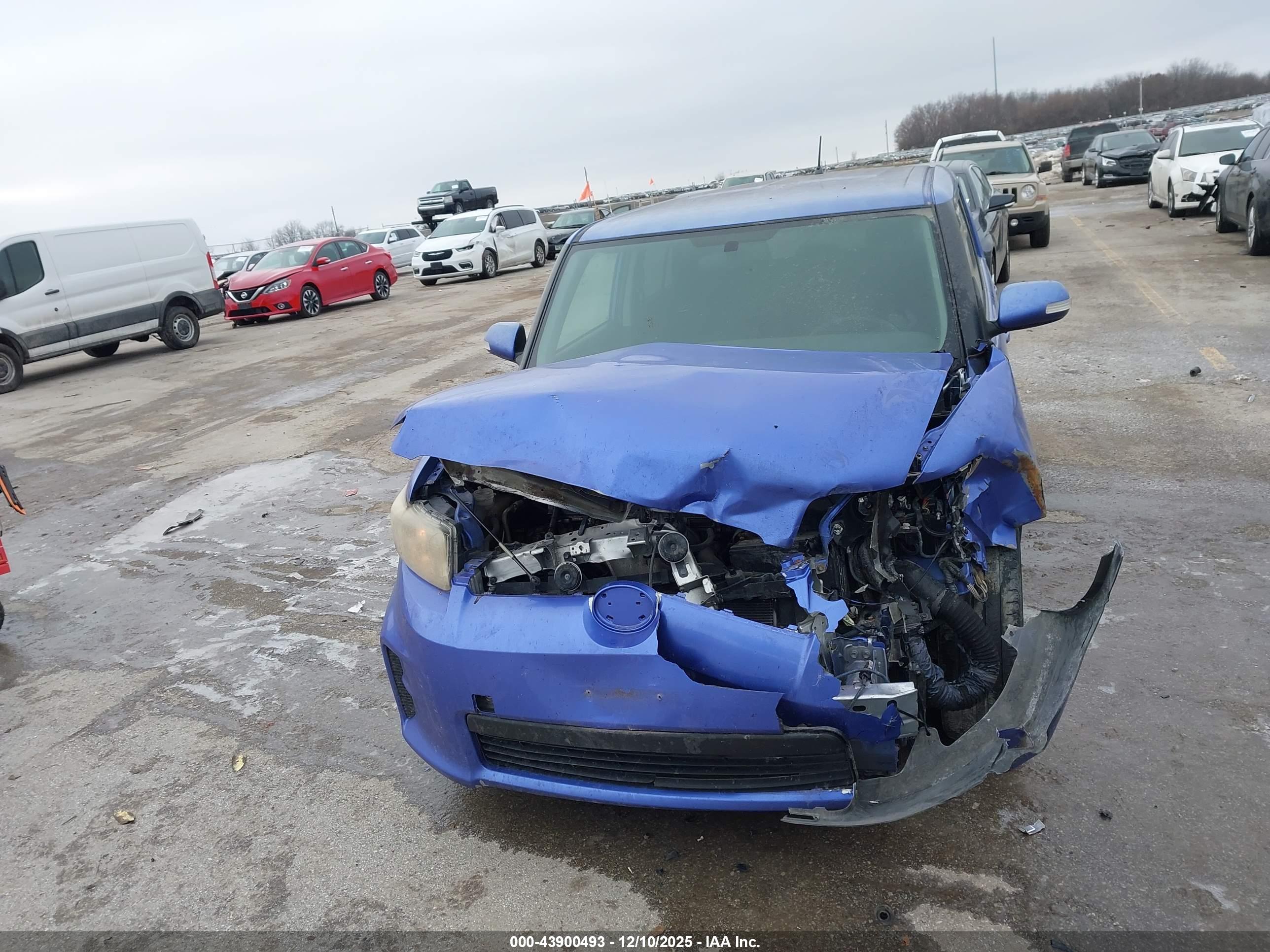 SCION XB image 6