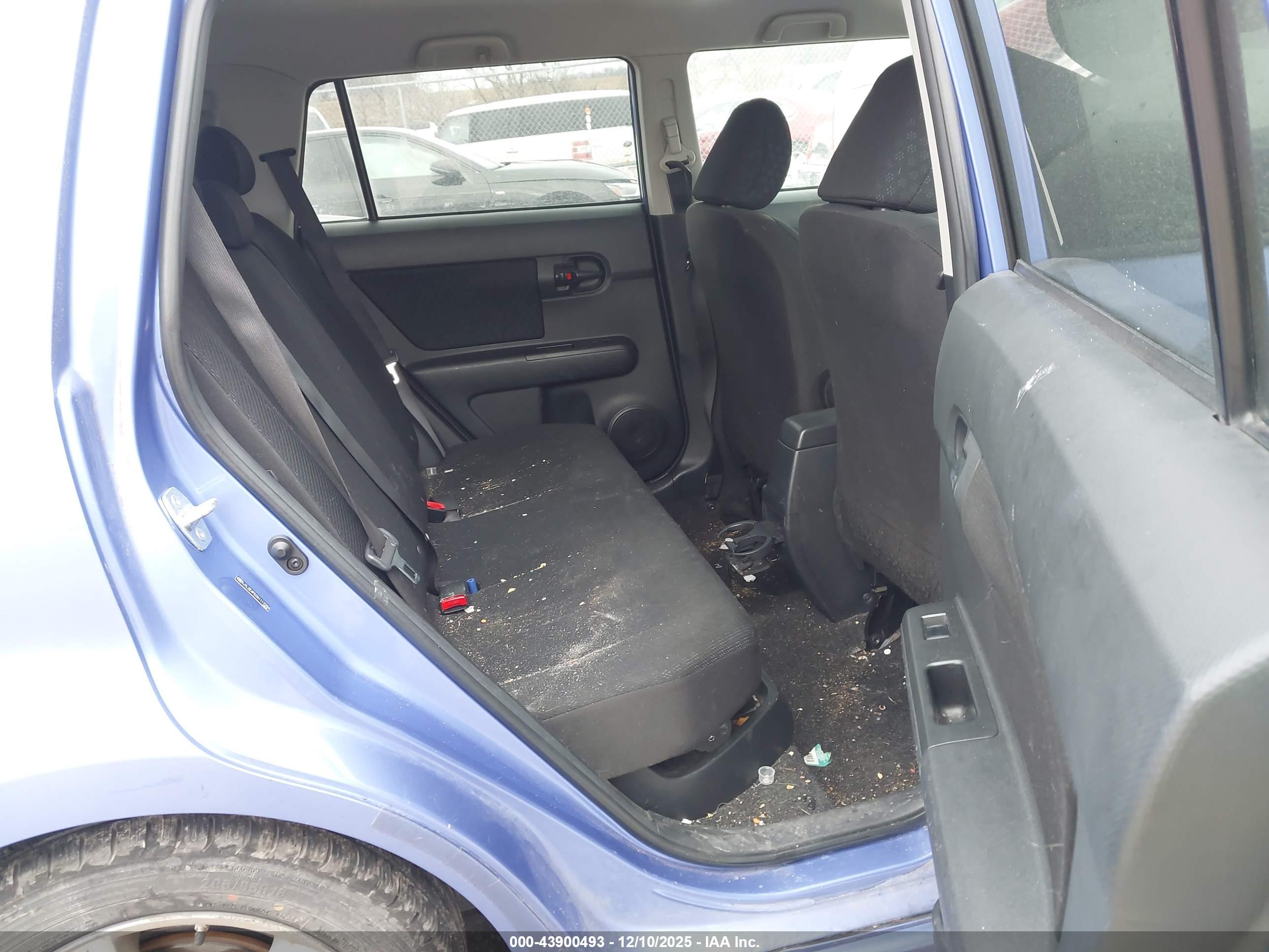 SCION XB image 8