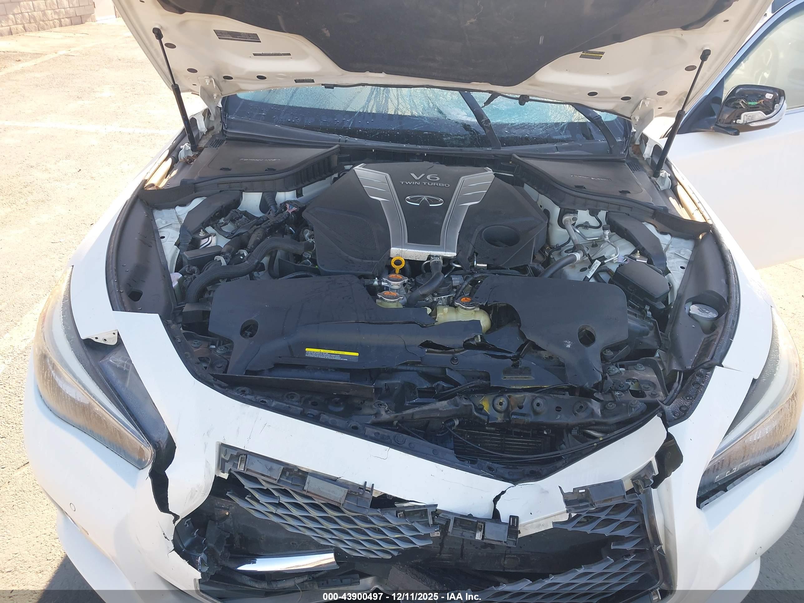 INFINITI Q50 image 10