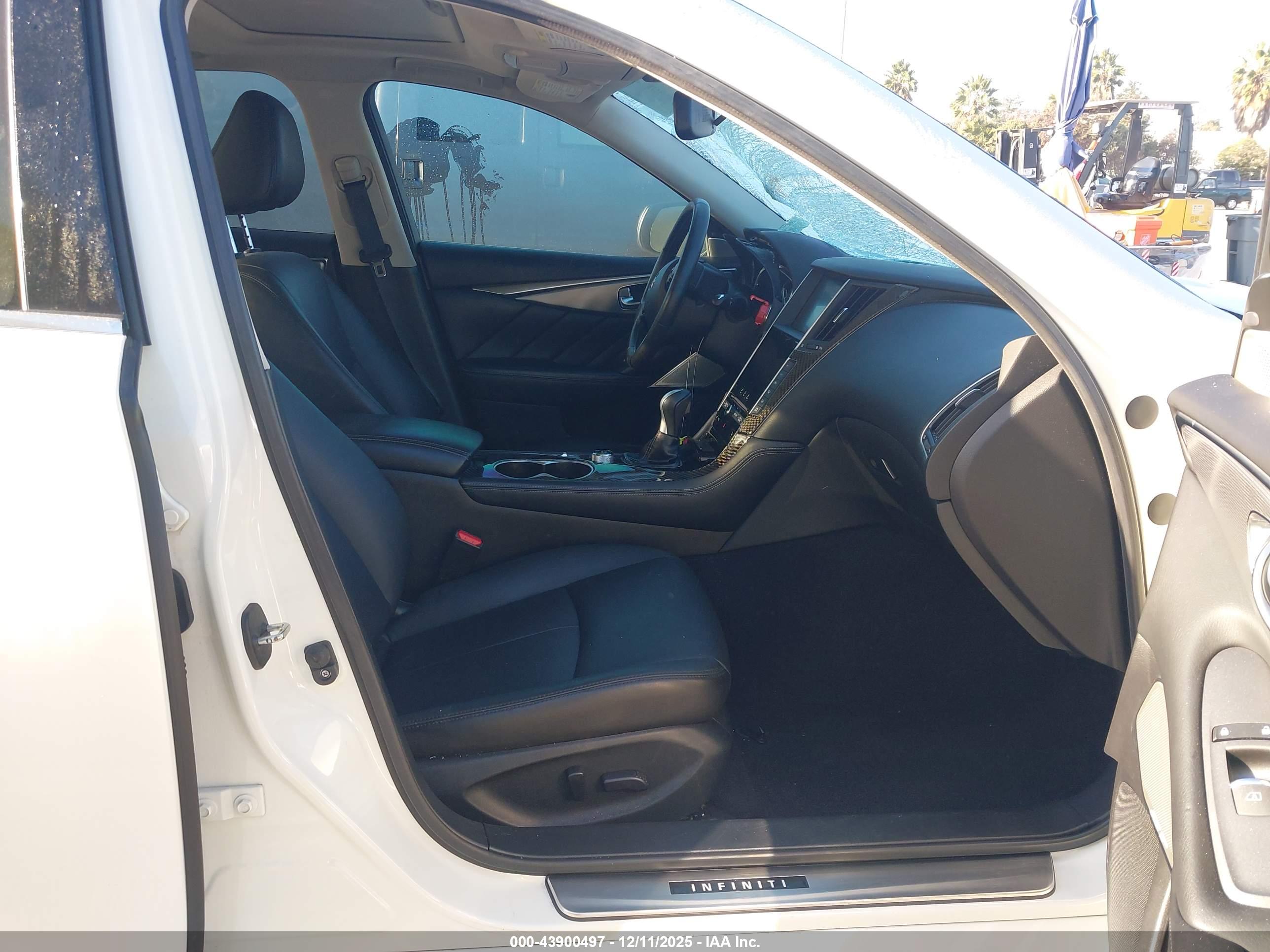 INFINITI Q50 image 5