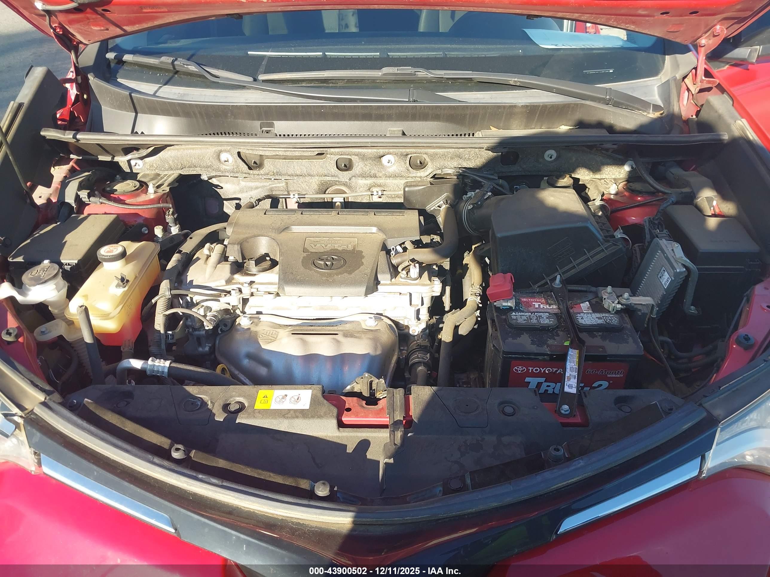 TOYOTA RAV4 image 10