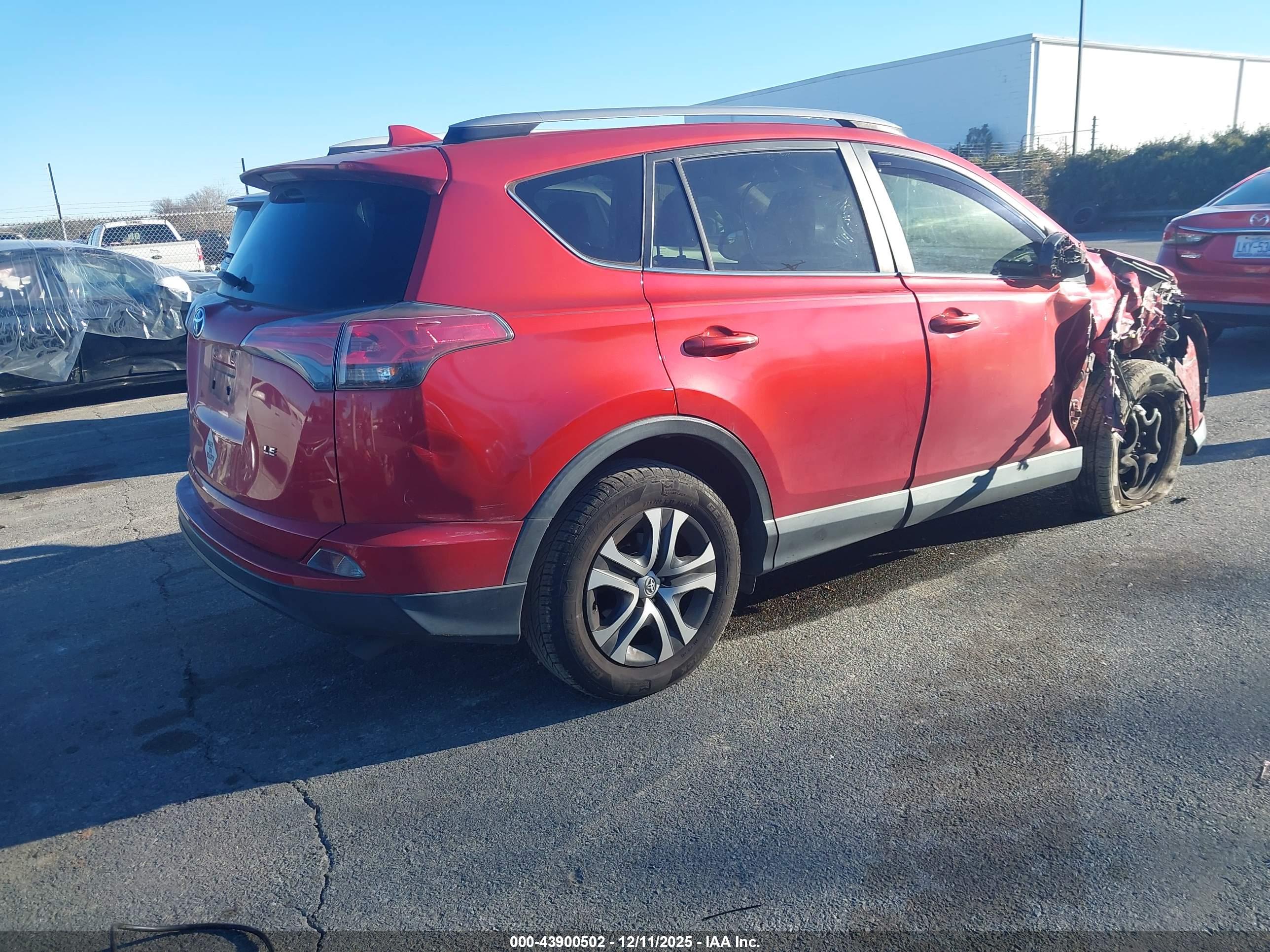 TOYOTA RAV4 image 4