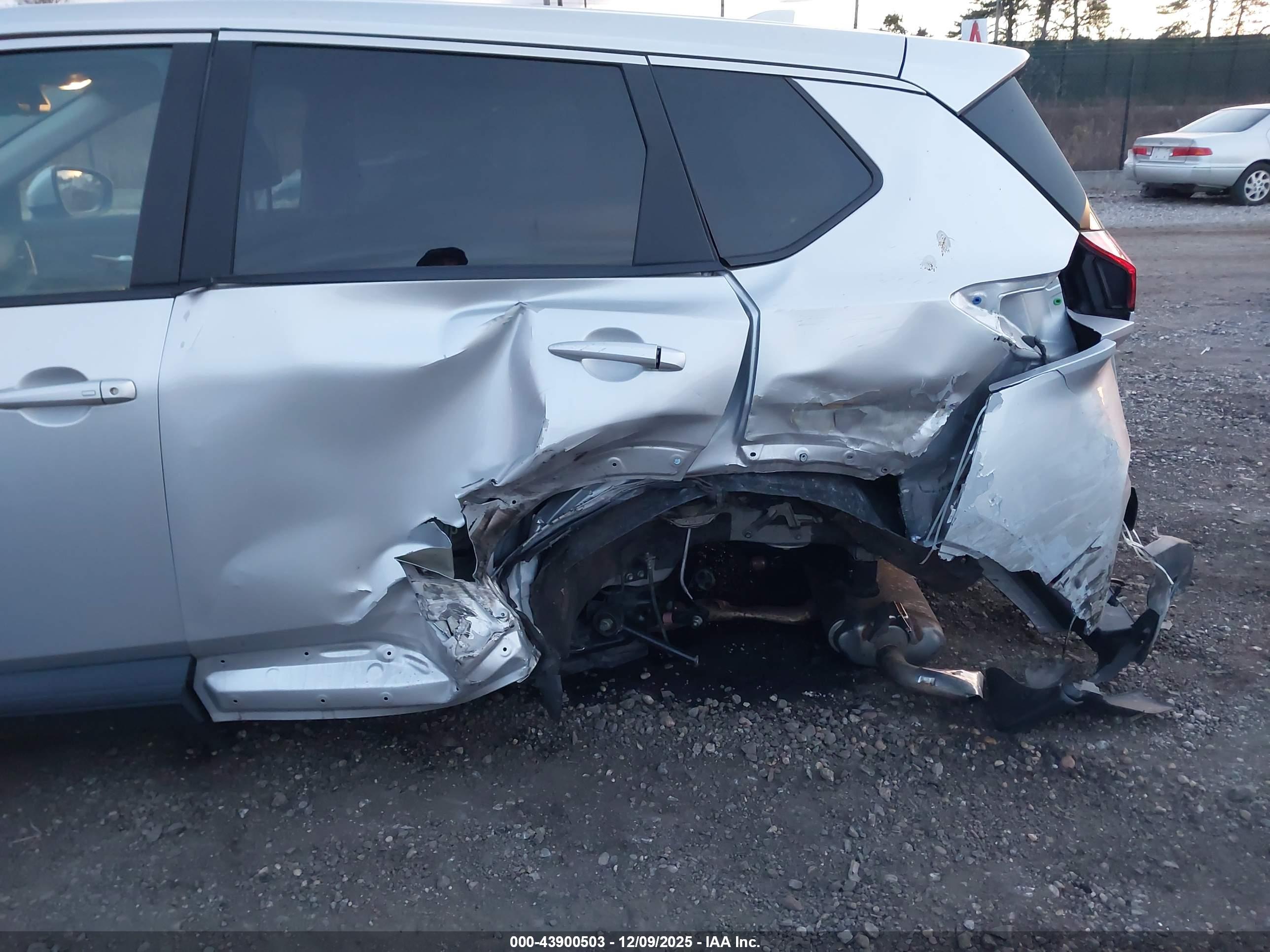 NISSAN ROGUE image 6