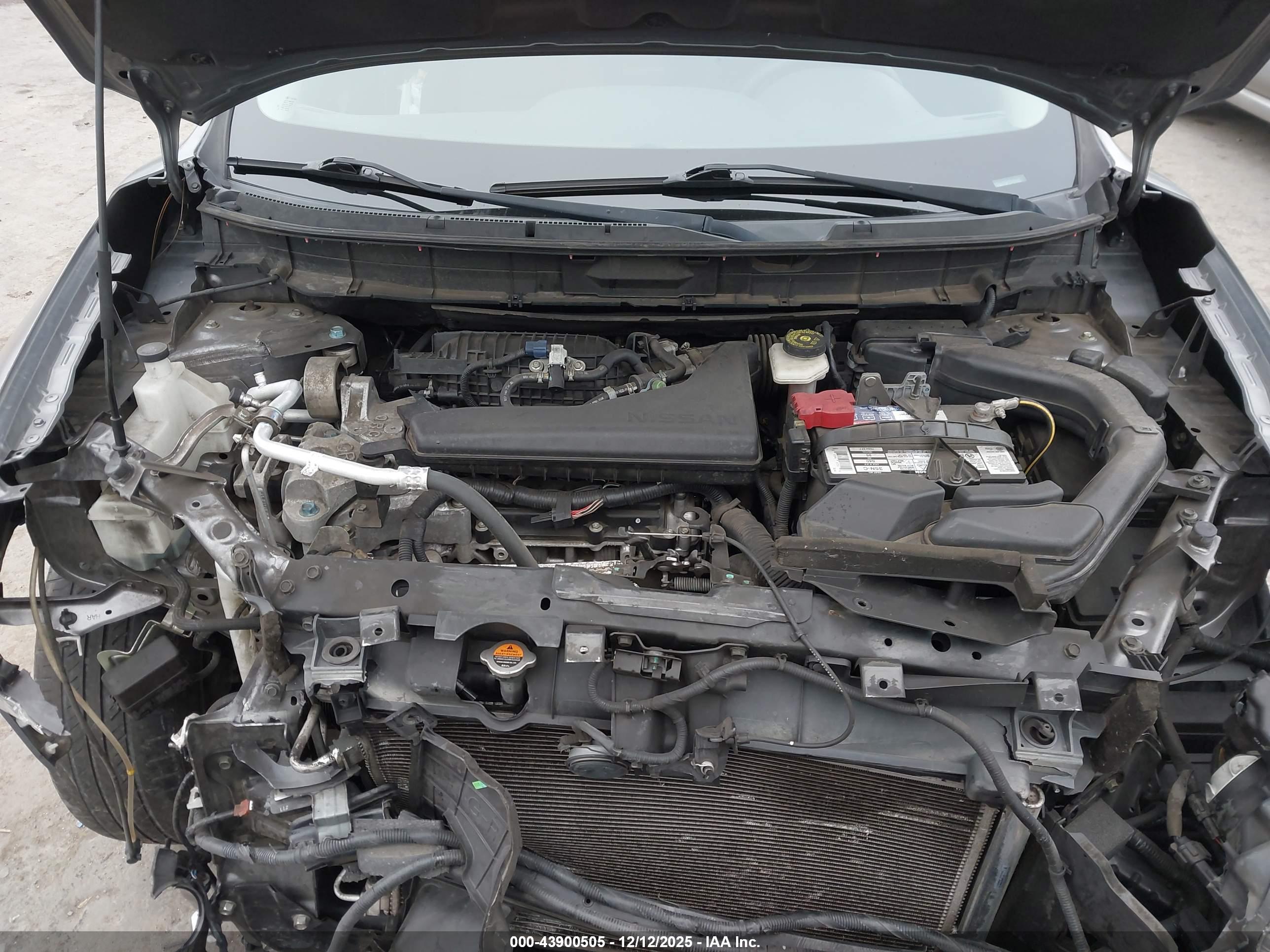 NISSAN ROGUE image 10