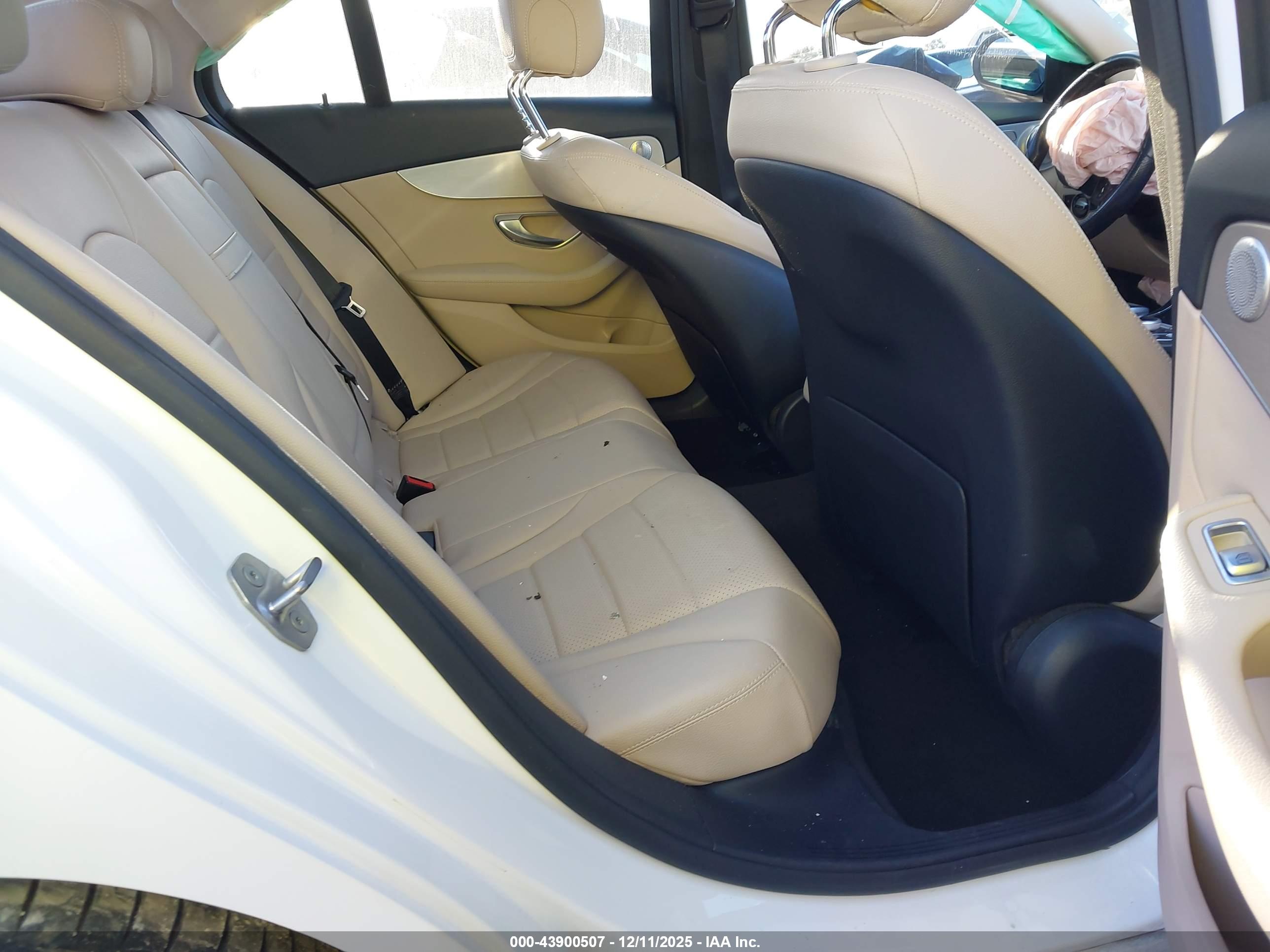 MERCEDES-BENZ C image 8
