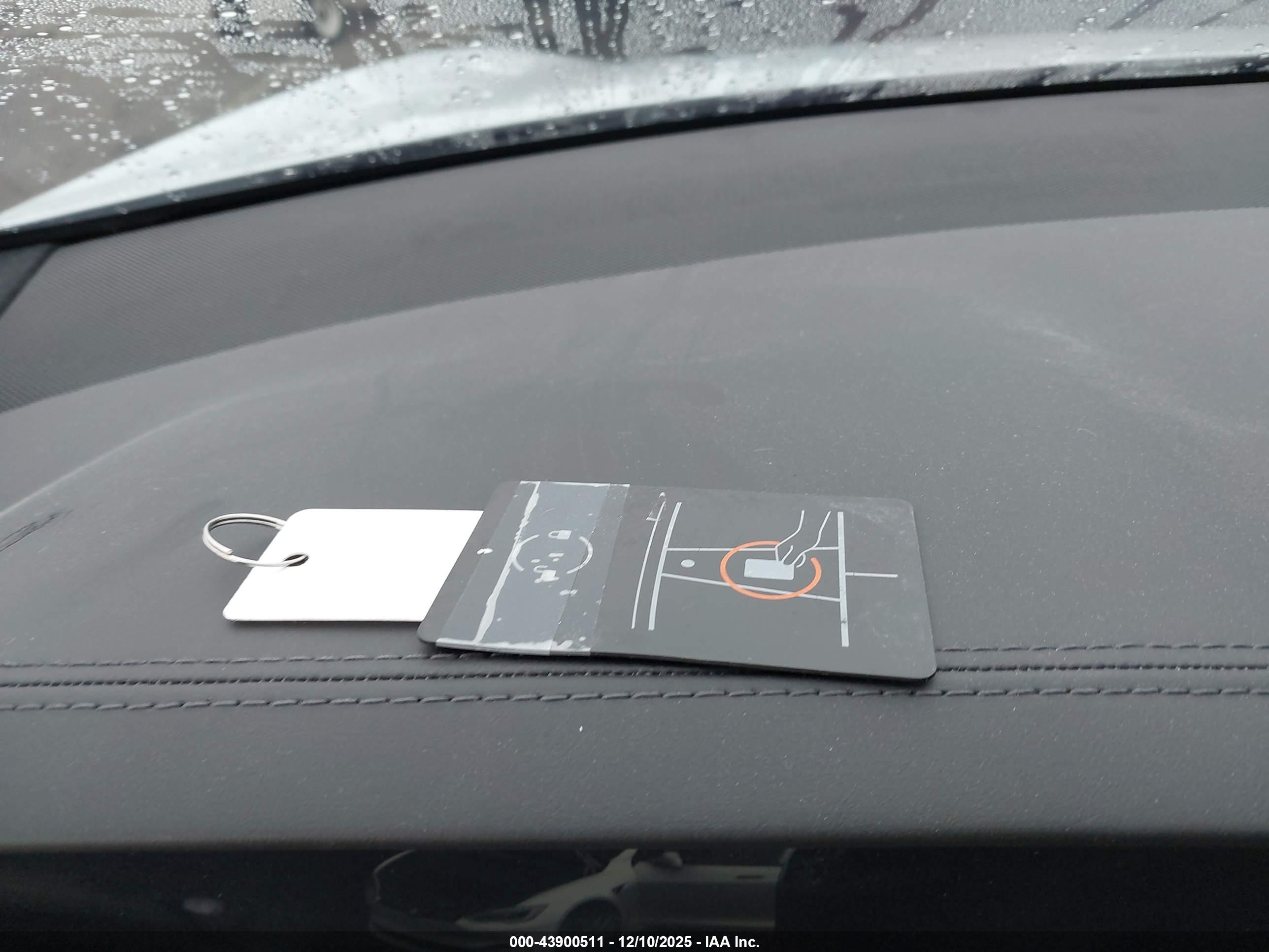 TESLA MODEL image 11