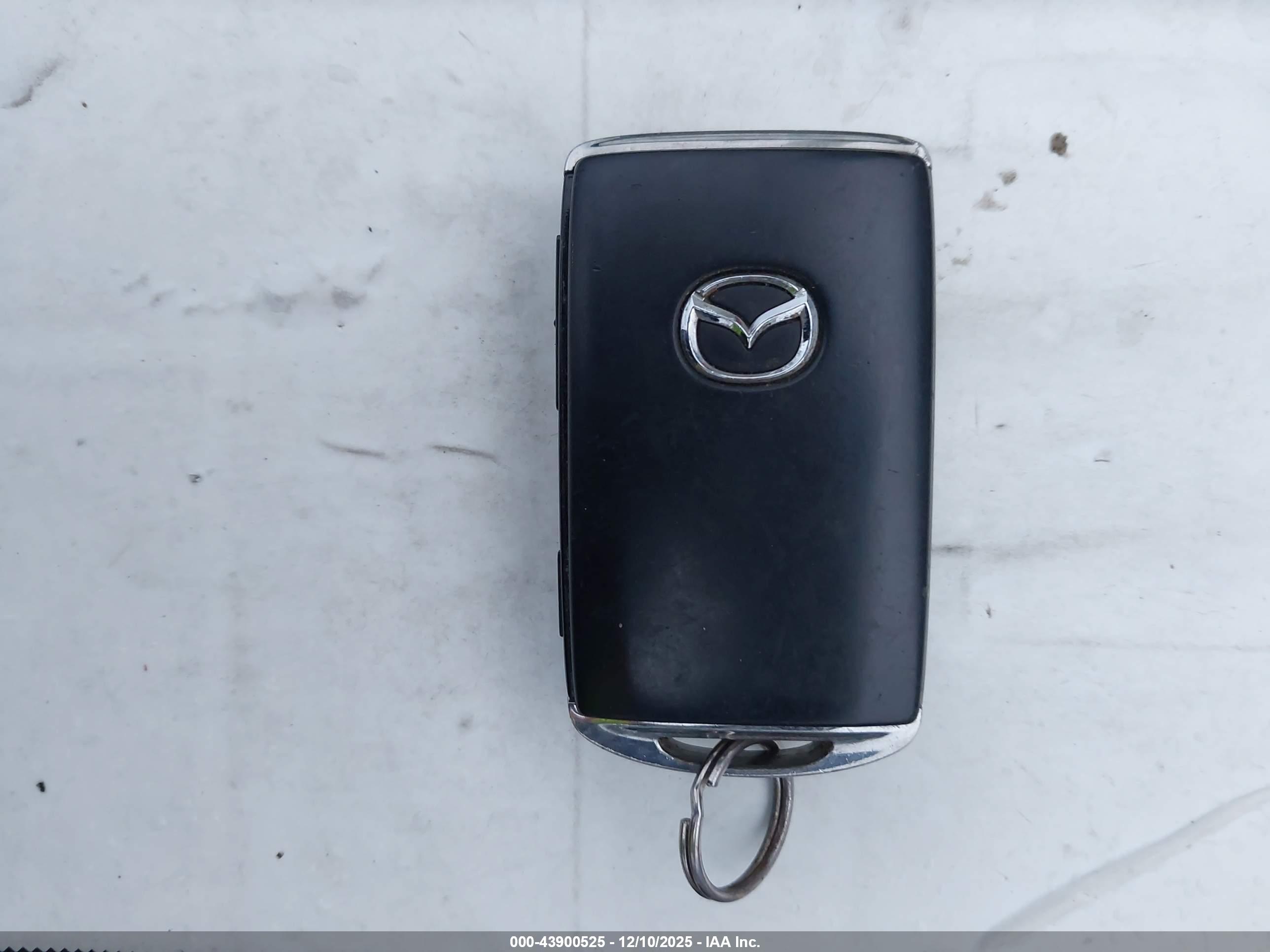 MAZDA MAZDA3 image 11