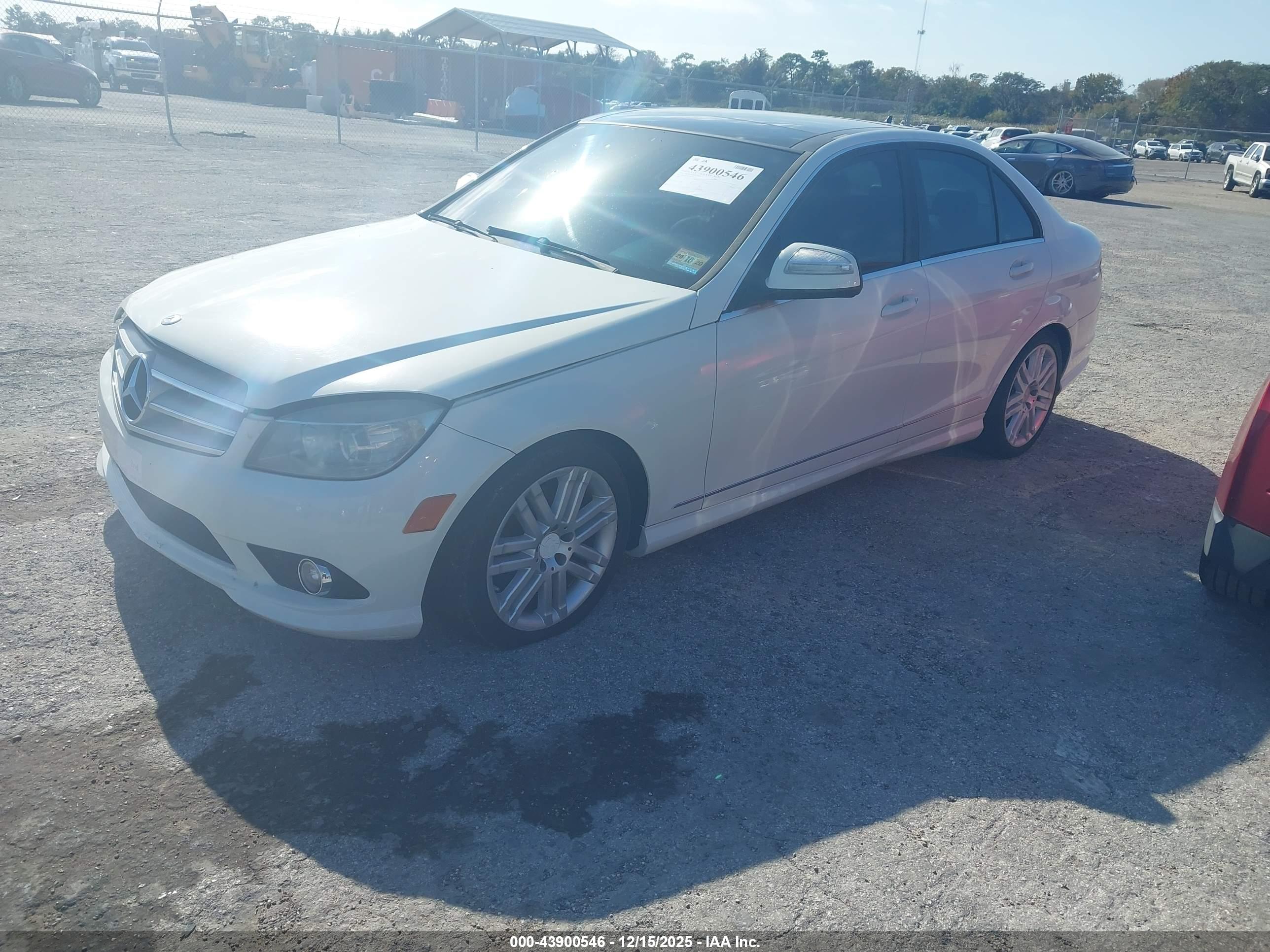 MERCEDES-BENZ C image 2