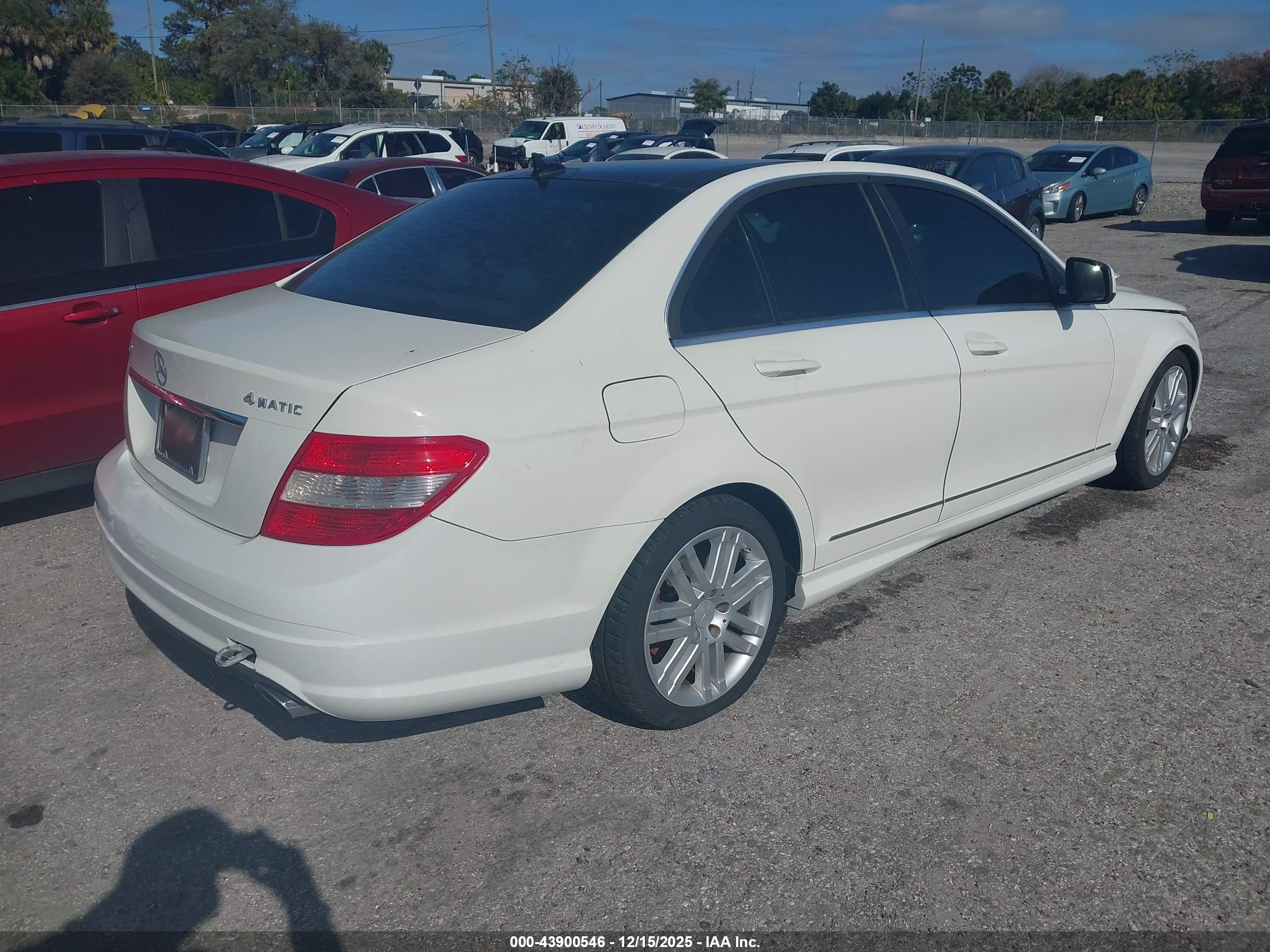 MERCEDES-BENZ C image 4