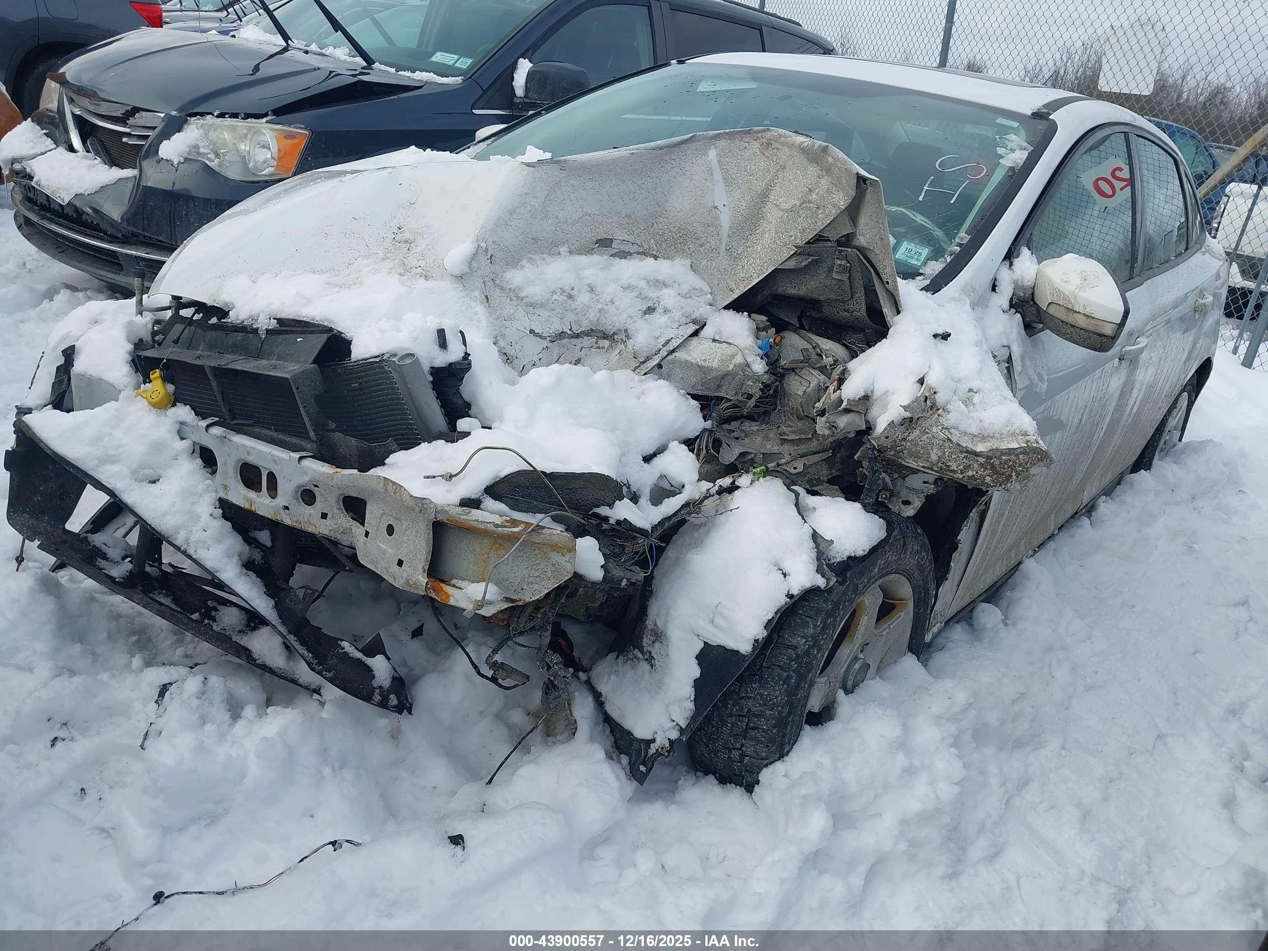 FORD FOCUS image 2