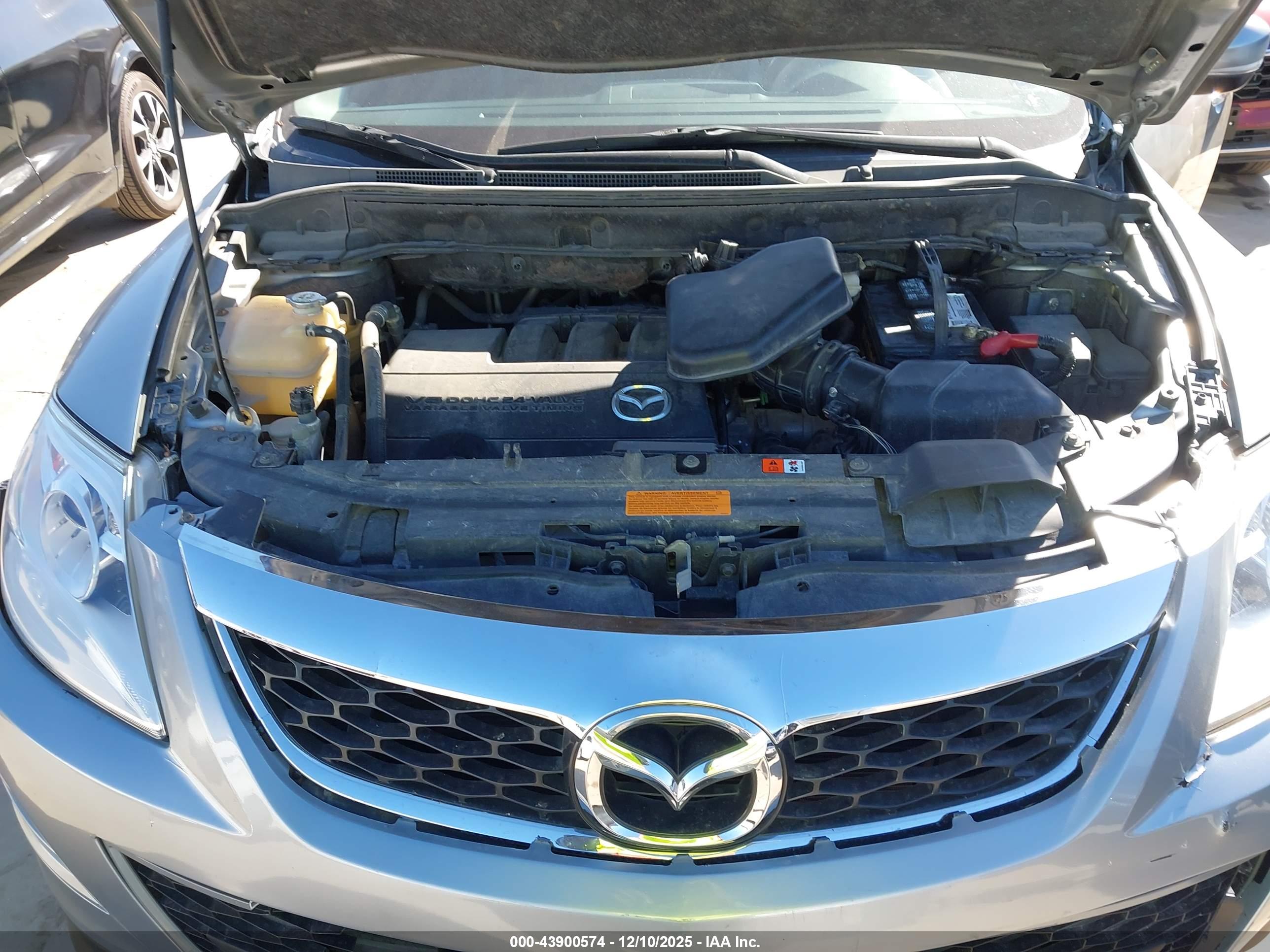 MAZDA CX-9 image 10