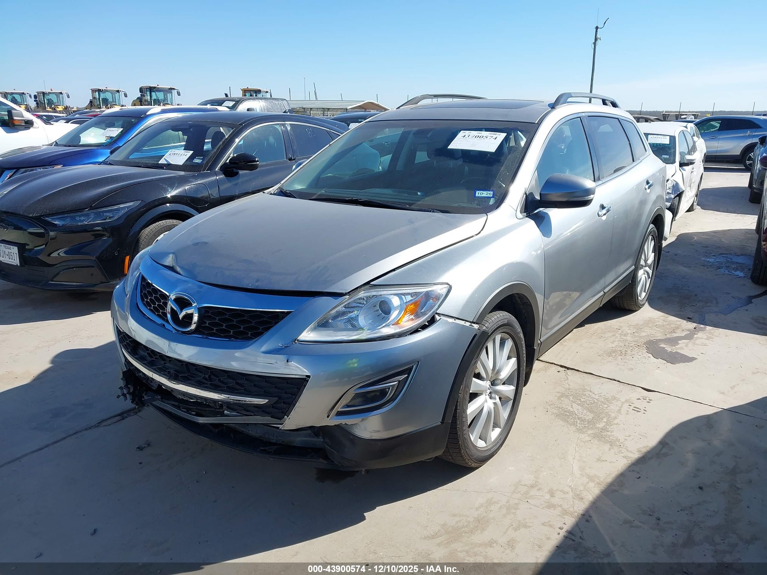 MAZDA CX-9 image 2
