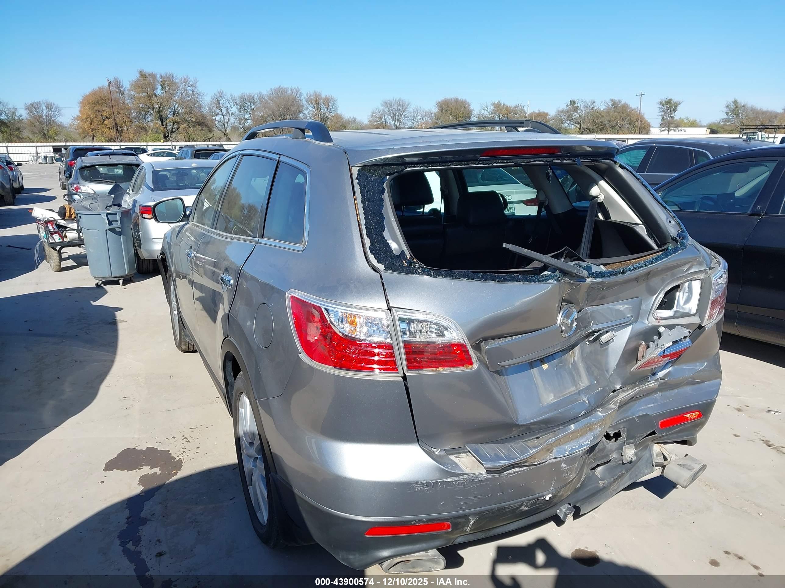 MAZDA CX-9 image 3