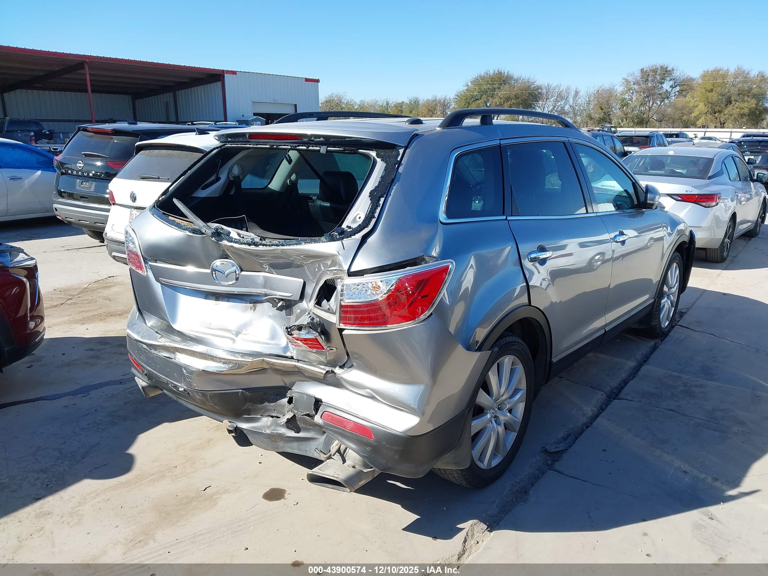 MAZDA CX-9 image 4
