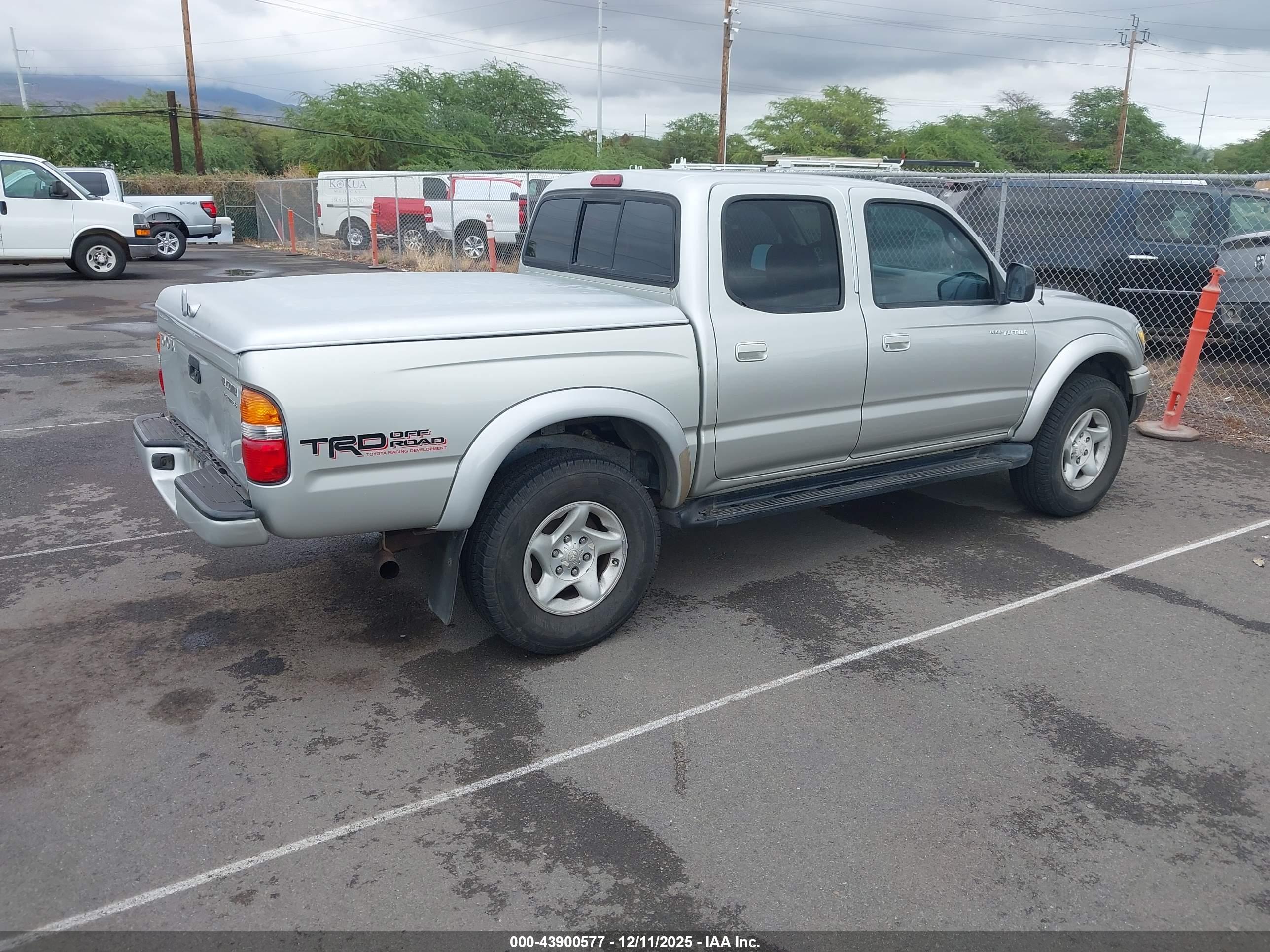 TOYOTA TACOMA image 4
