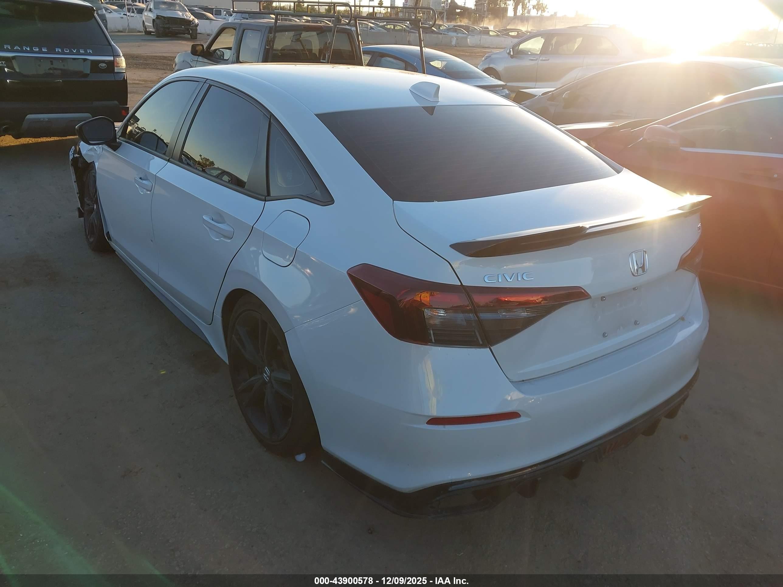 HONDA CIVIC image 3