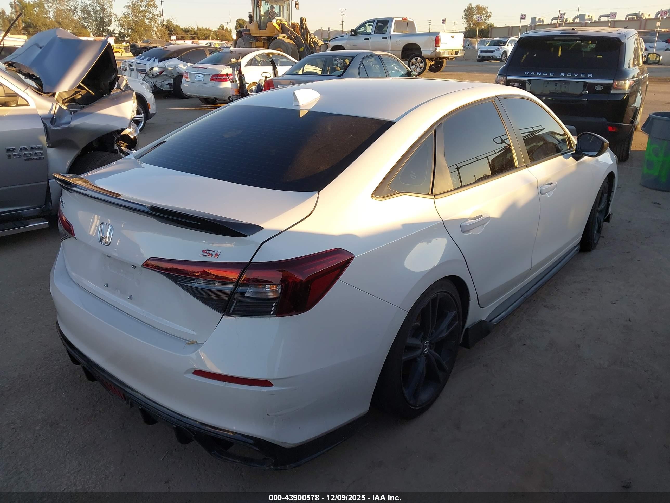 HONDA CIVIC image 4