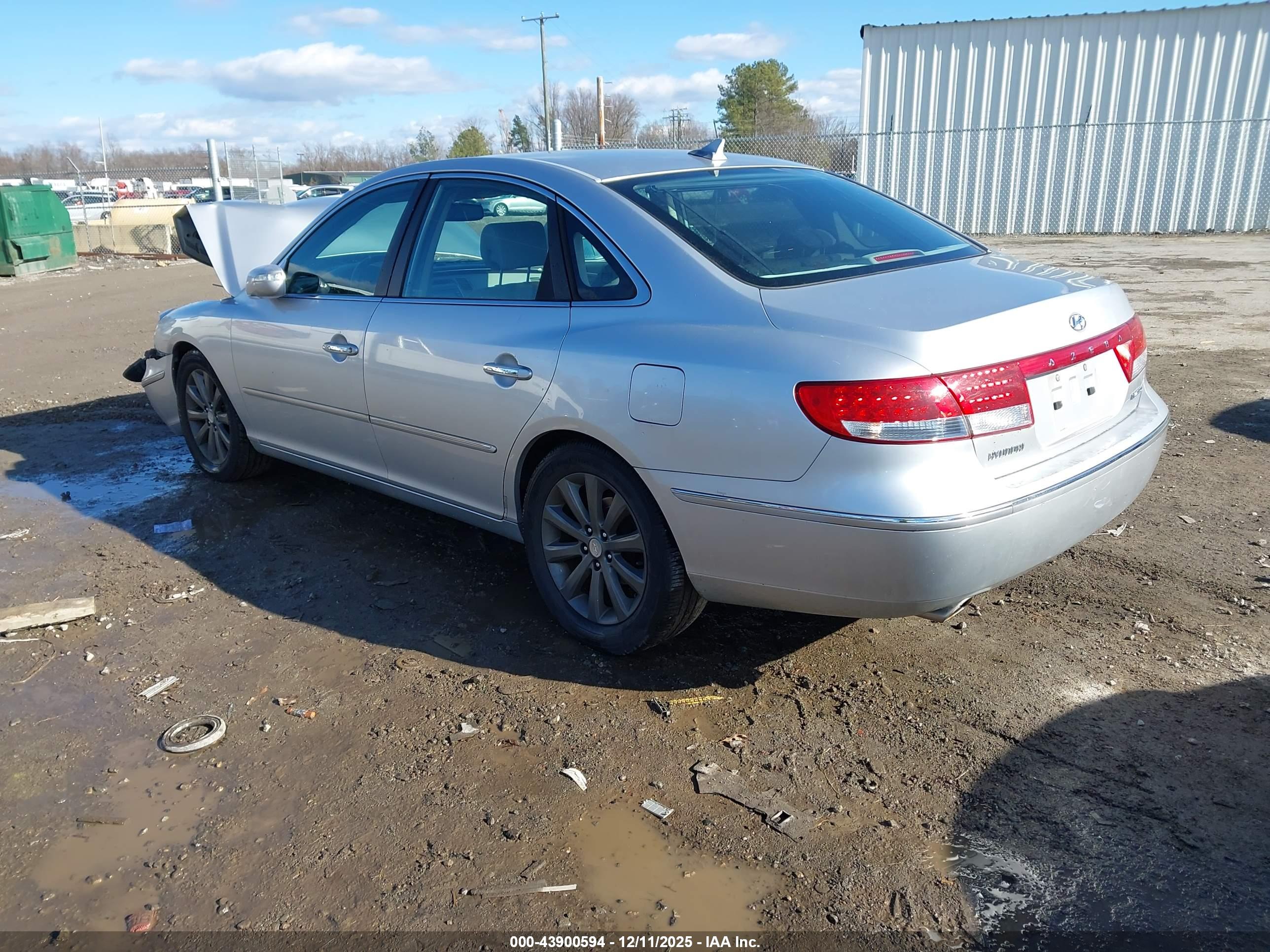 HYUNDAI AZERA image 3