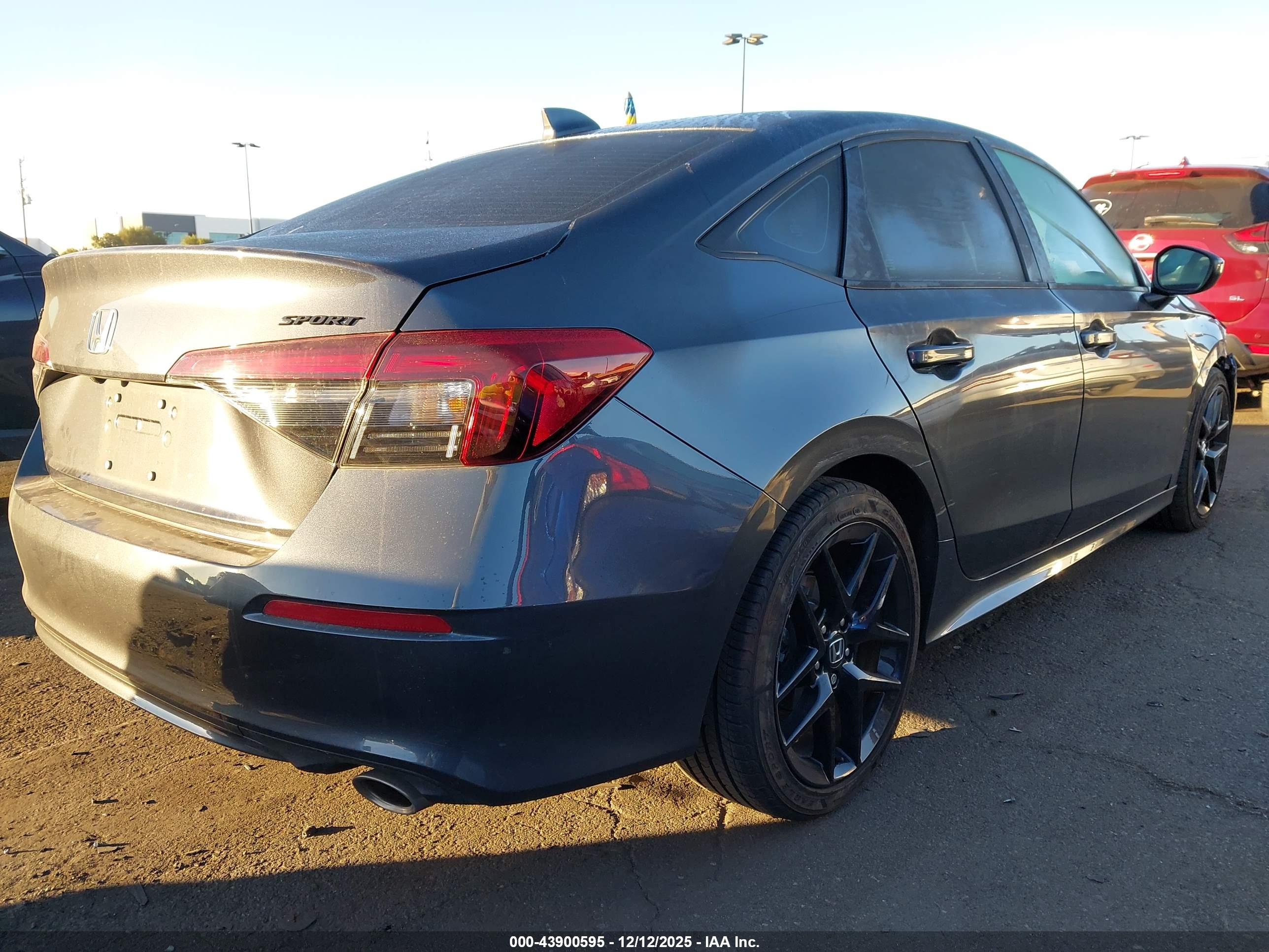 HONDA CIVIC image 4