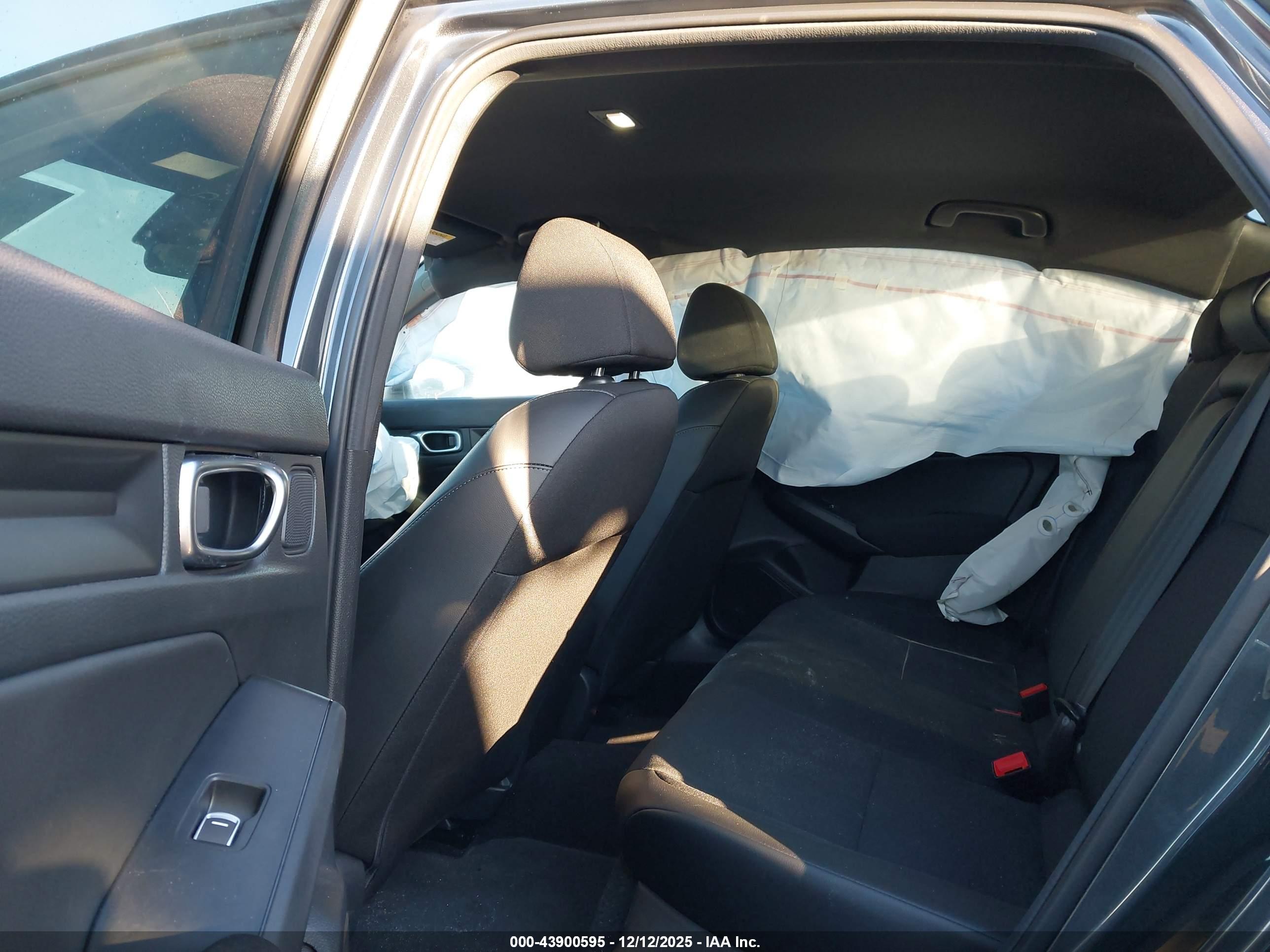 HONDA CIVIC image 8