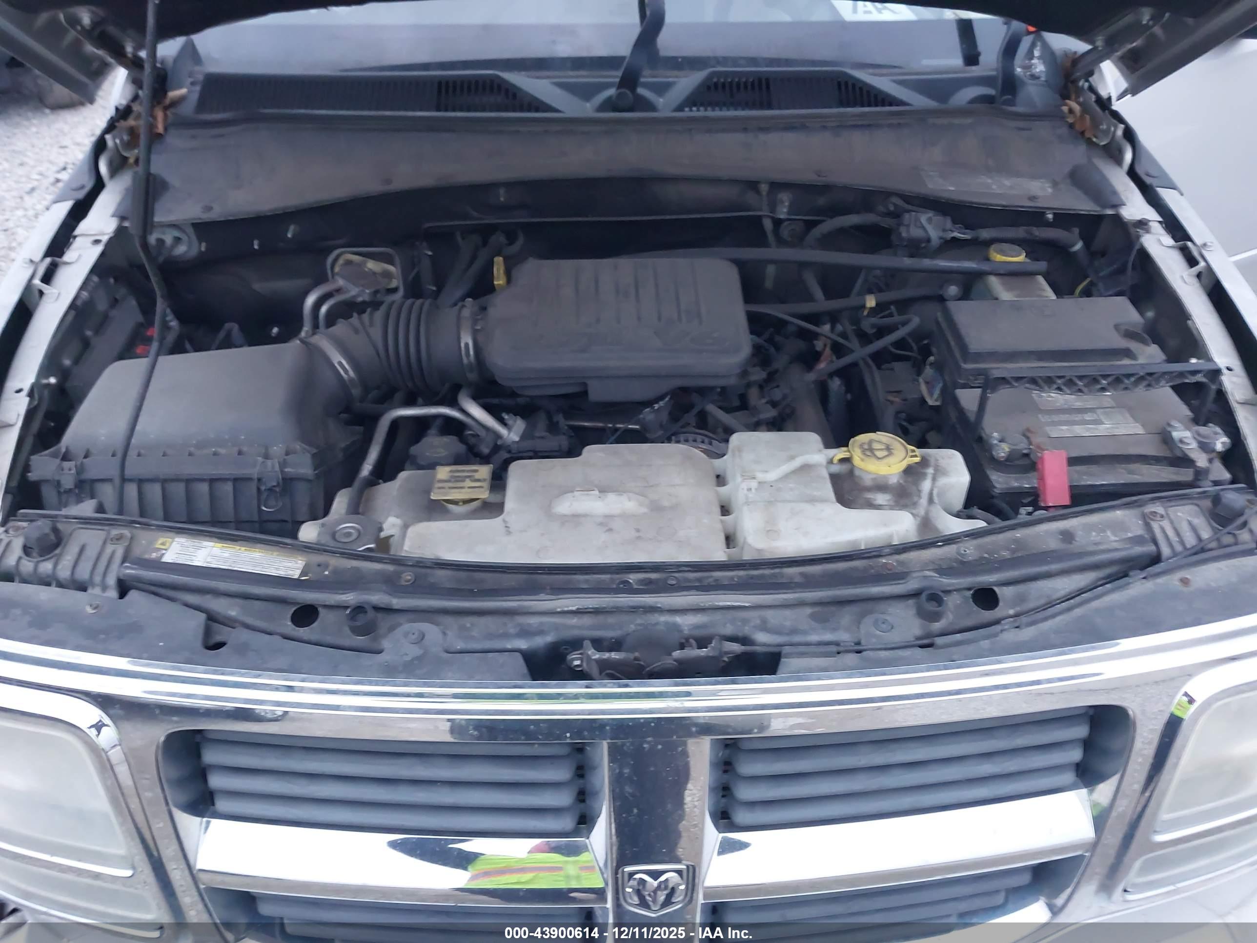 DODGE NITRO image 10