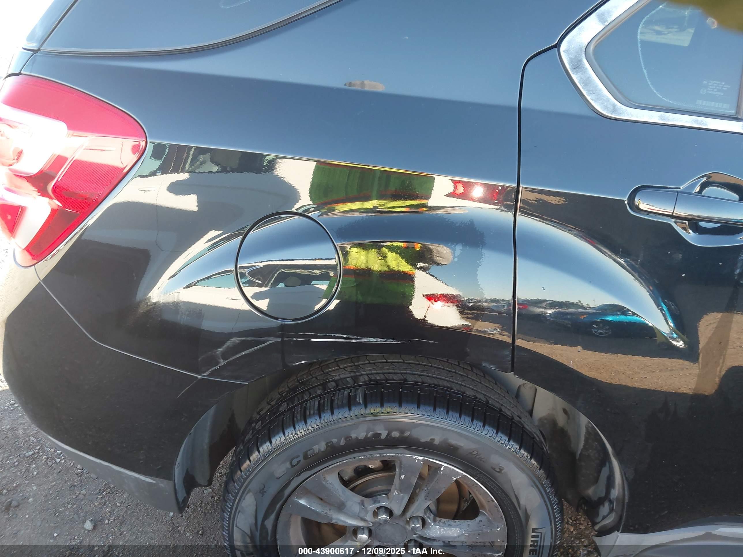 CHEVROLET EQUINOX image 6