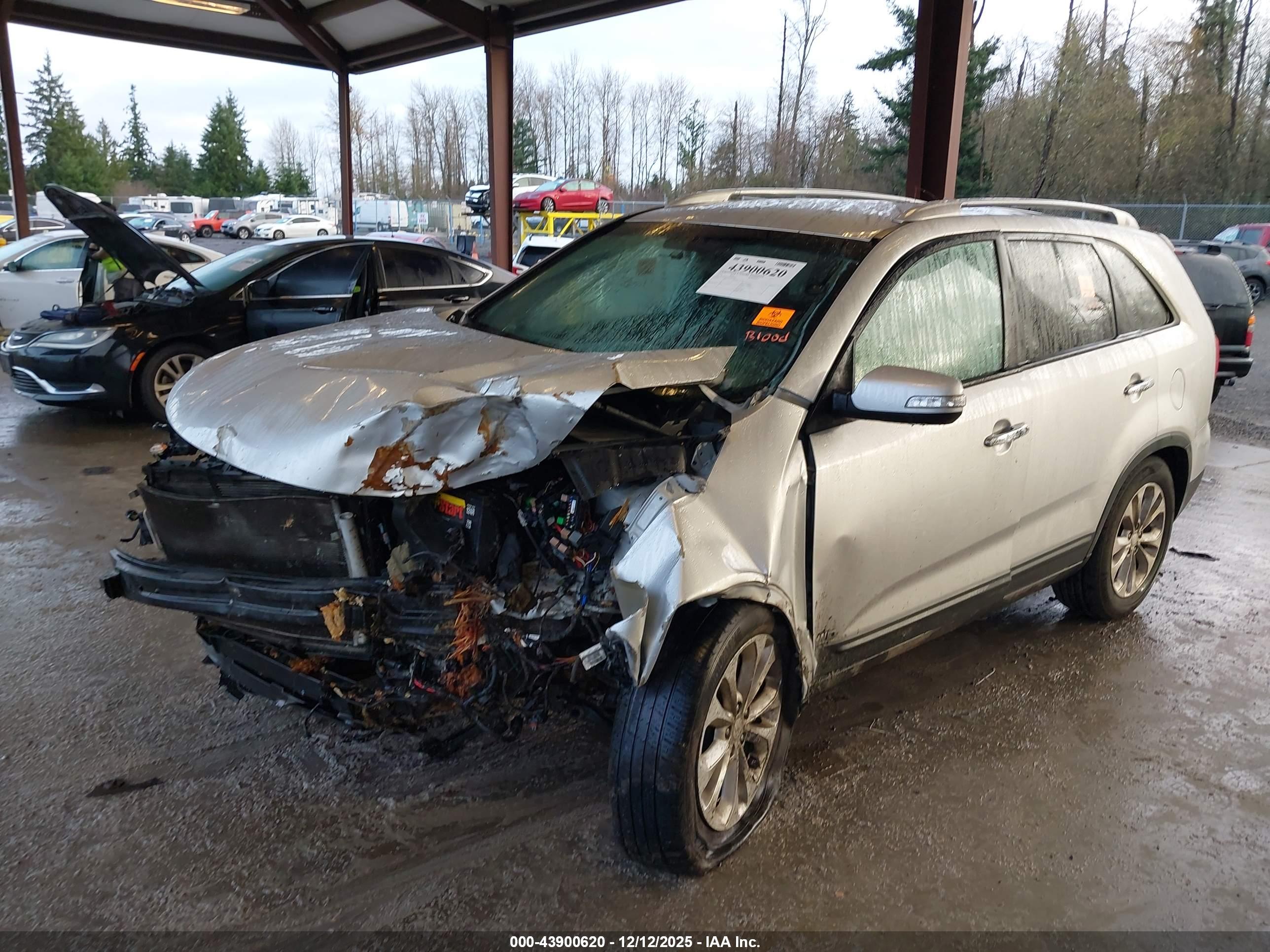 KIA SORENTO image 2