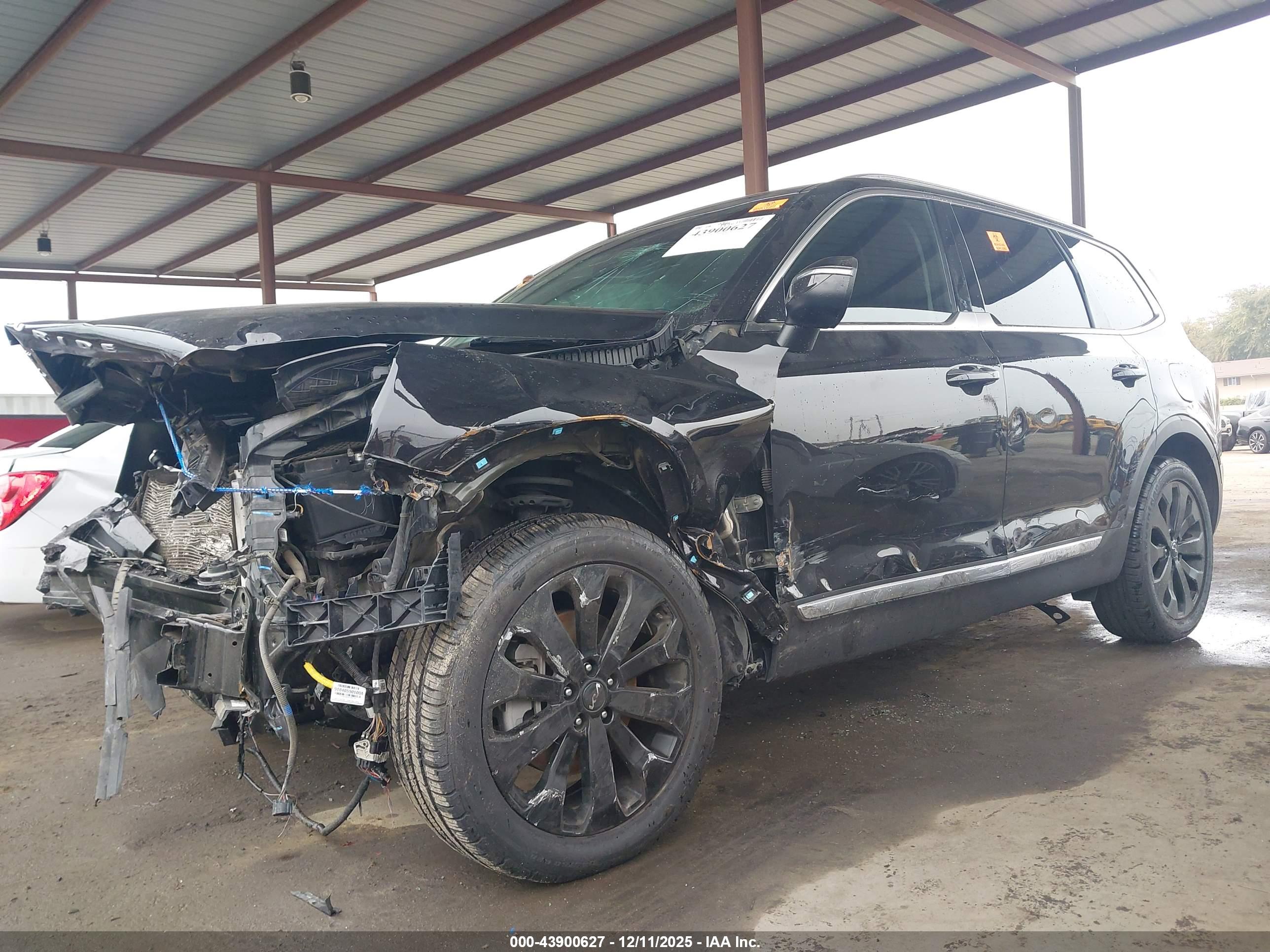 KIA TELLURIDE image 2