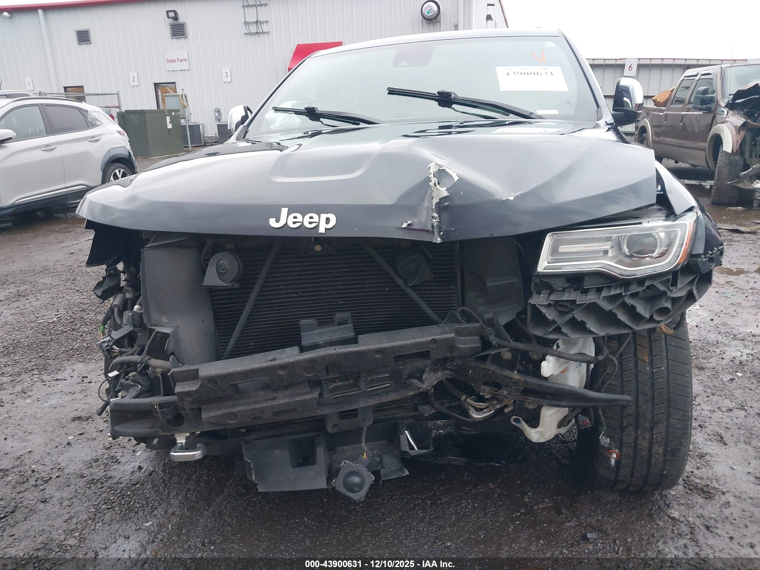JEEP GRAND image 6