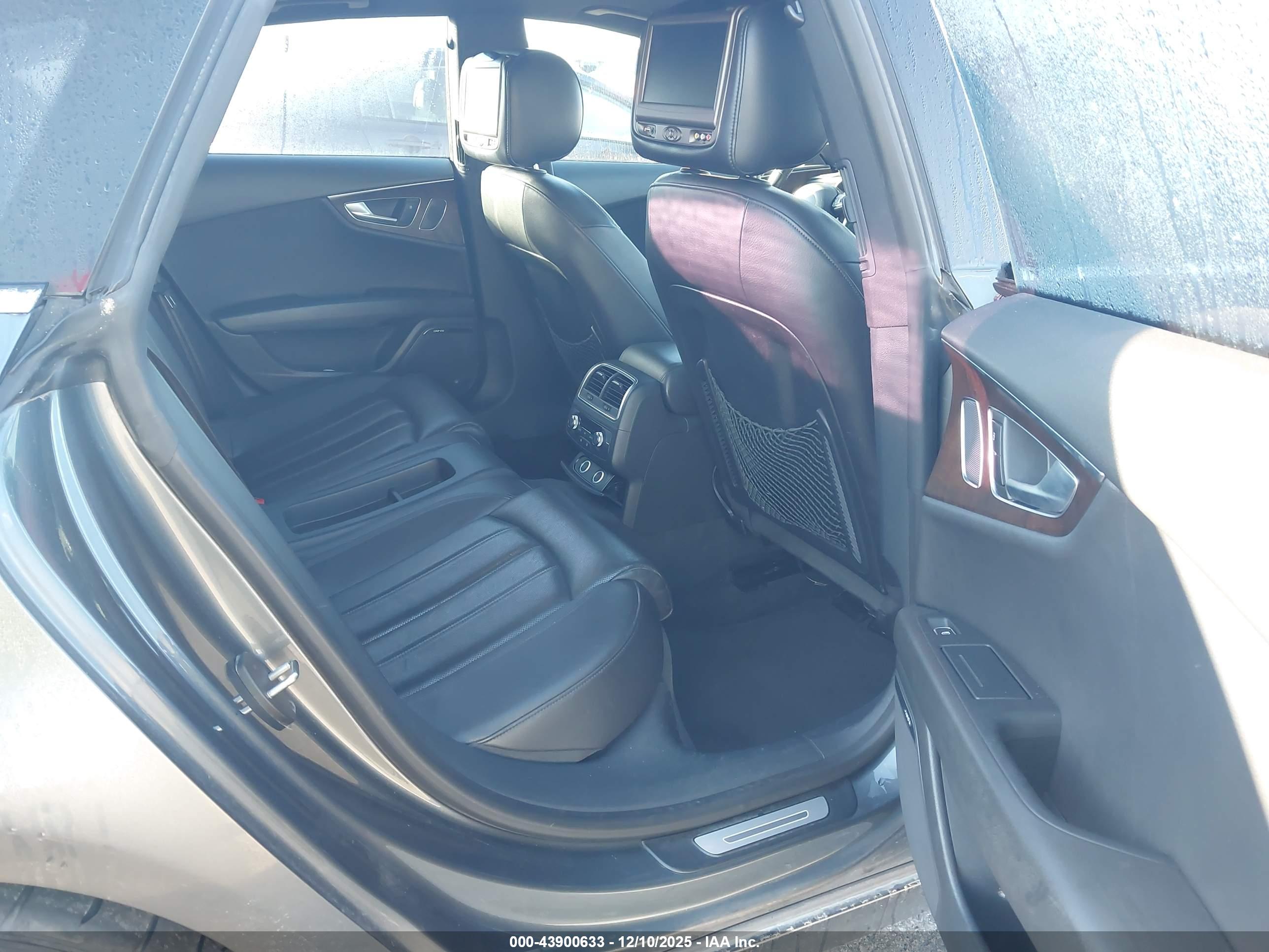 AUDI A7 image 8