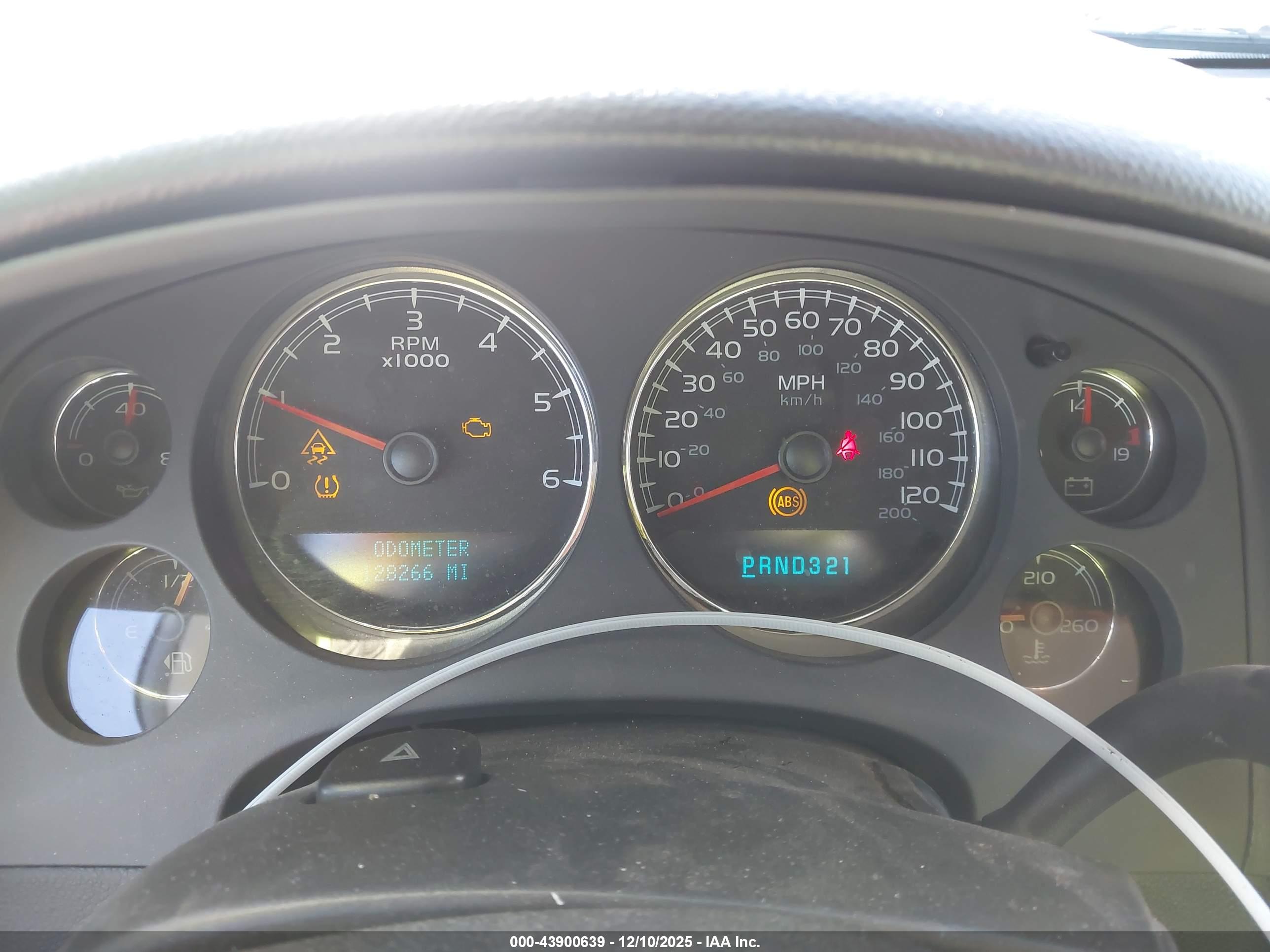 CHEVROLET AVALANCHE image 7